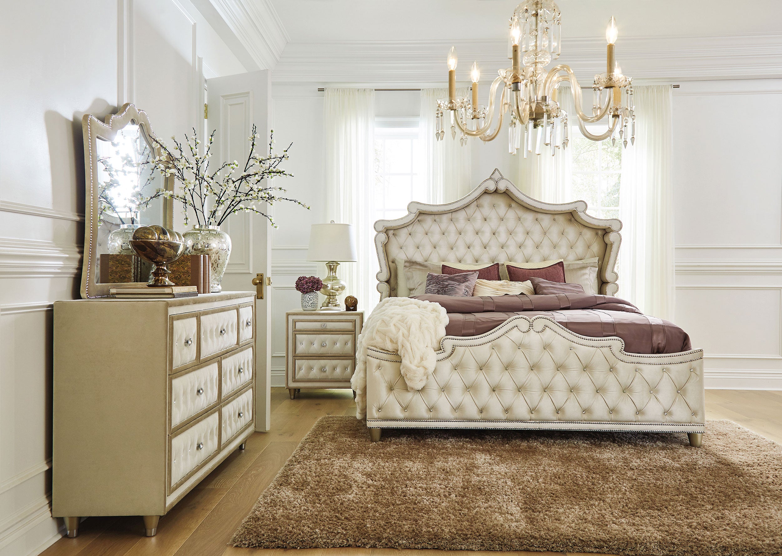 Dar Furniture - Coaster - Antonella 4-piece Queen Bedroom Set Ivory  - 223521Q-S4