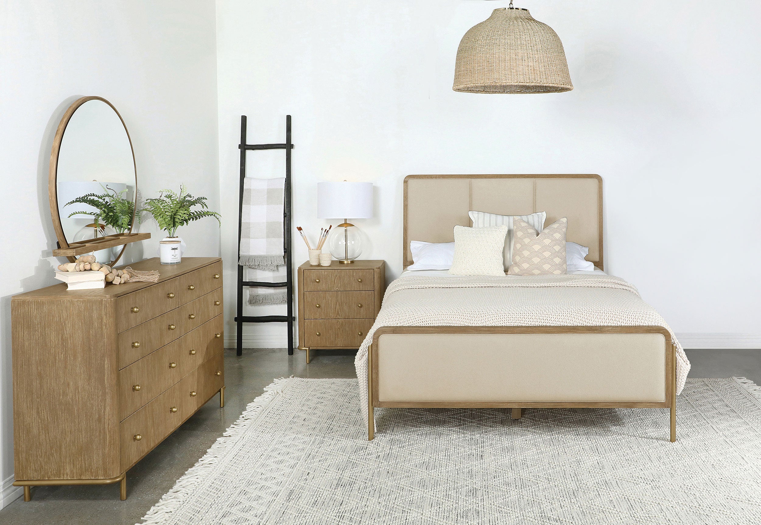 Dar Furniture - Coaster - Arini 4-piece Eastern King Bedroom Set Cream and Sand Wash - 224301KECRM-S4
