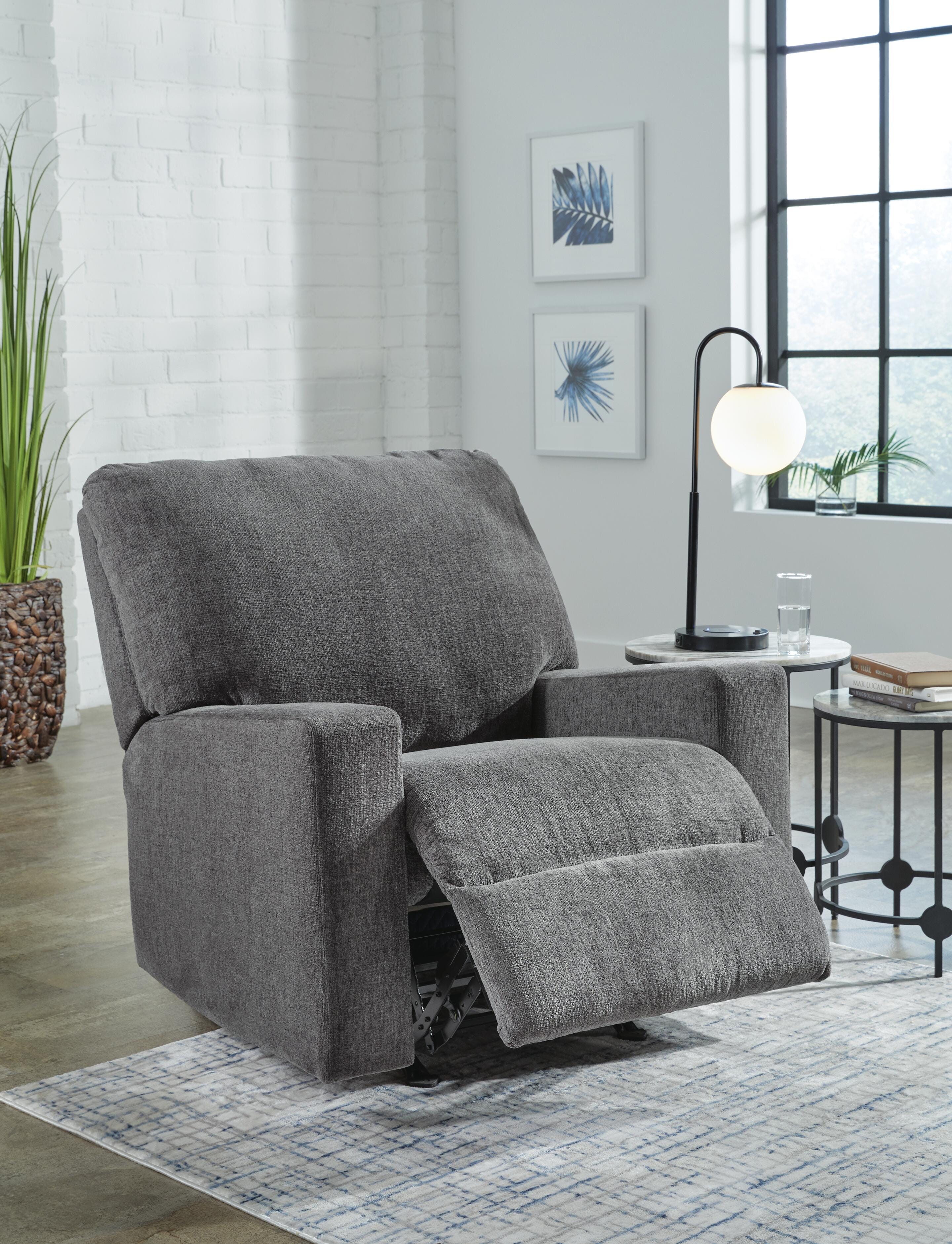 Rannis Recliner