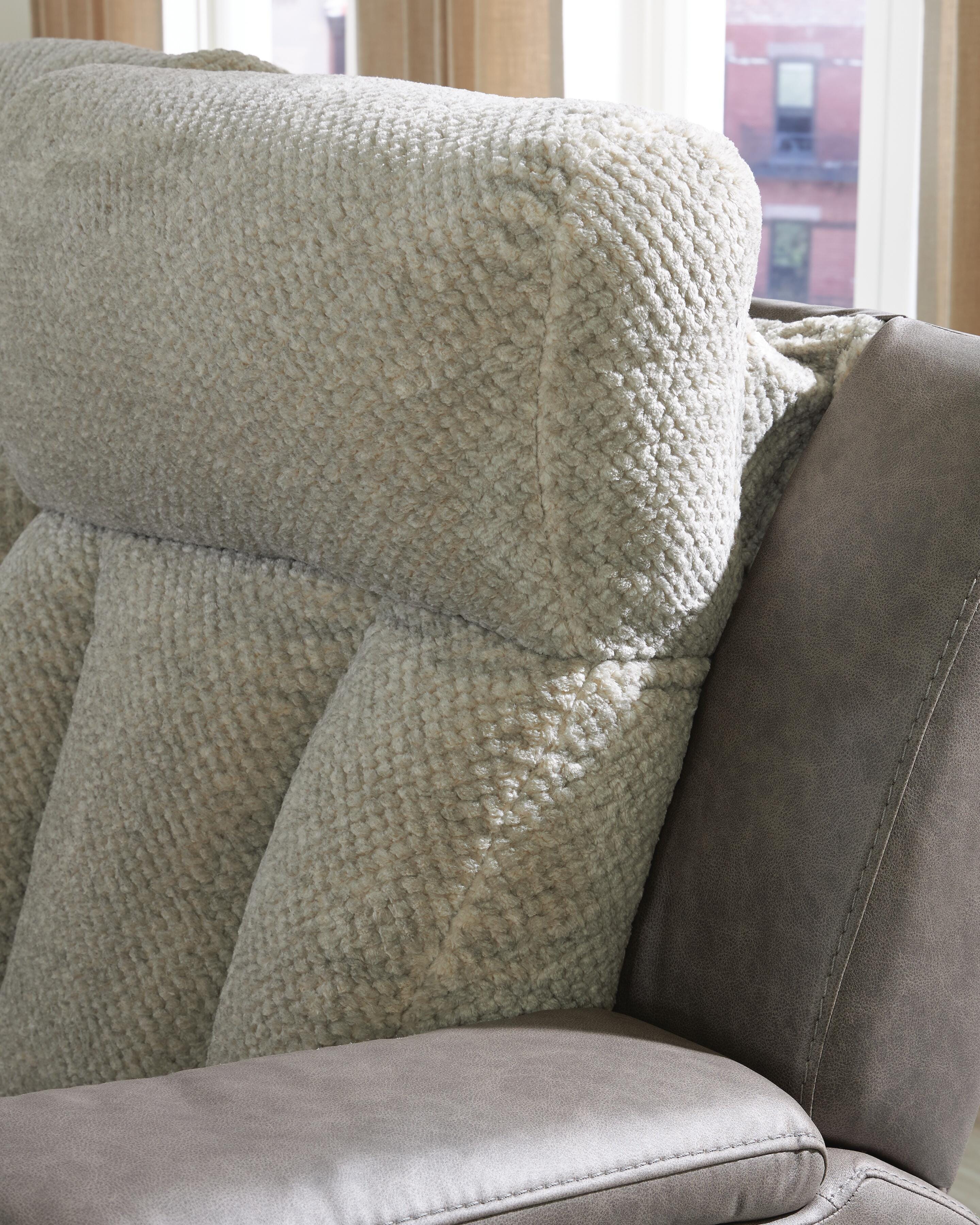 Branthorpe Power Recliner