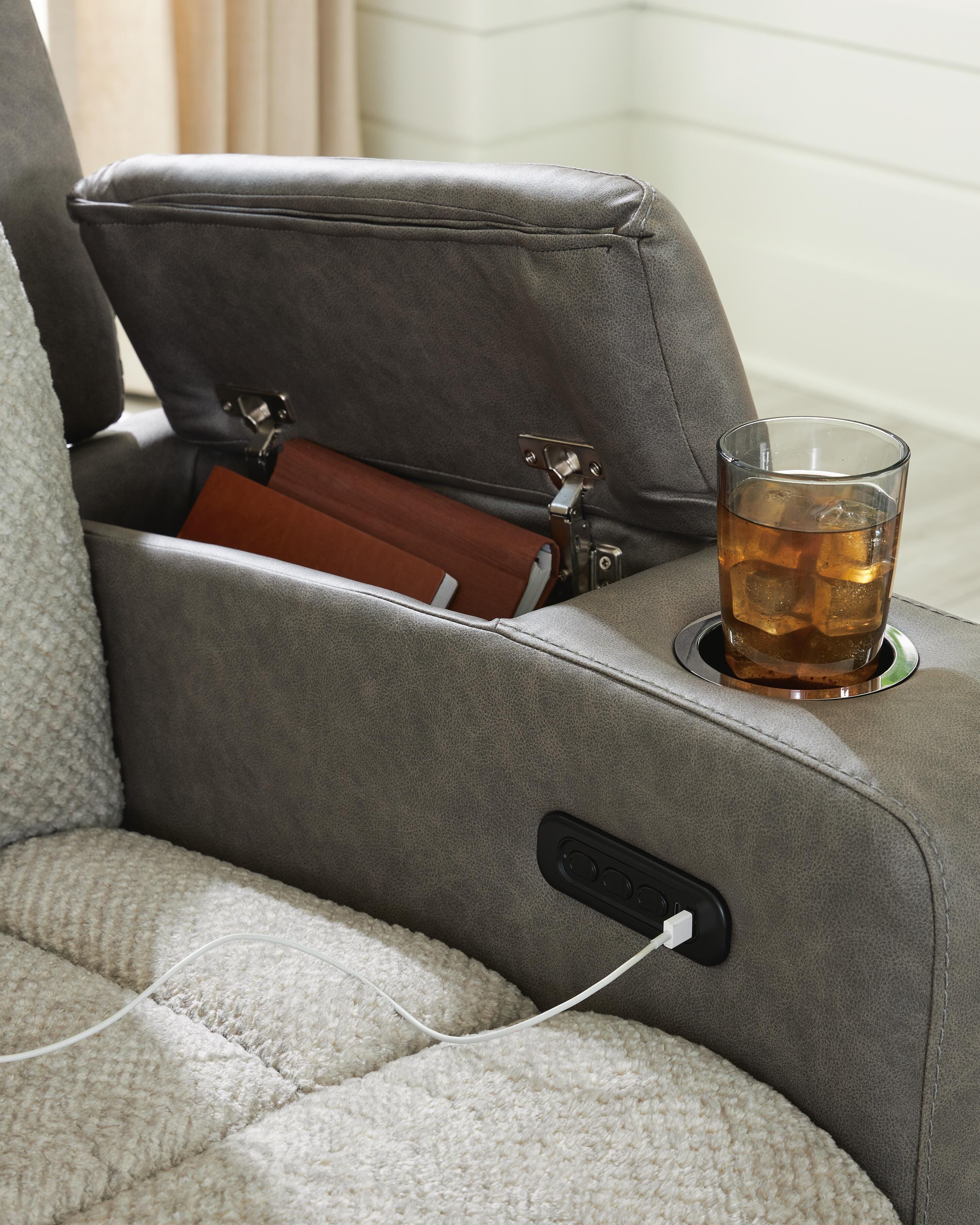 Branthorpe Power Recliner