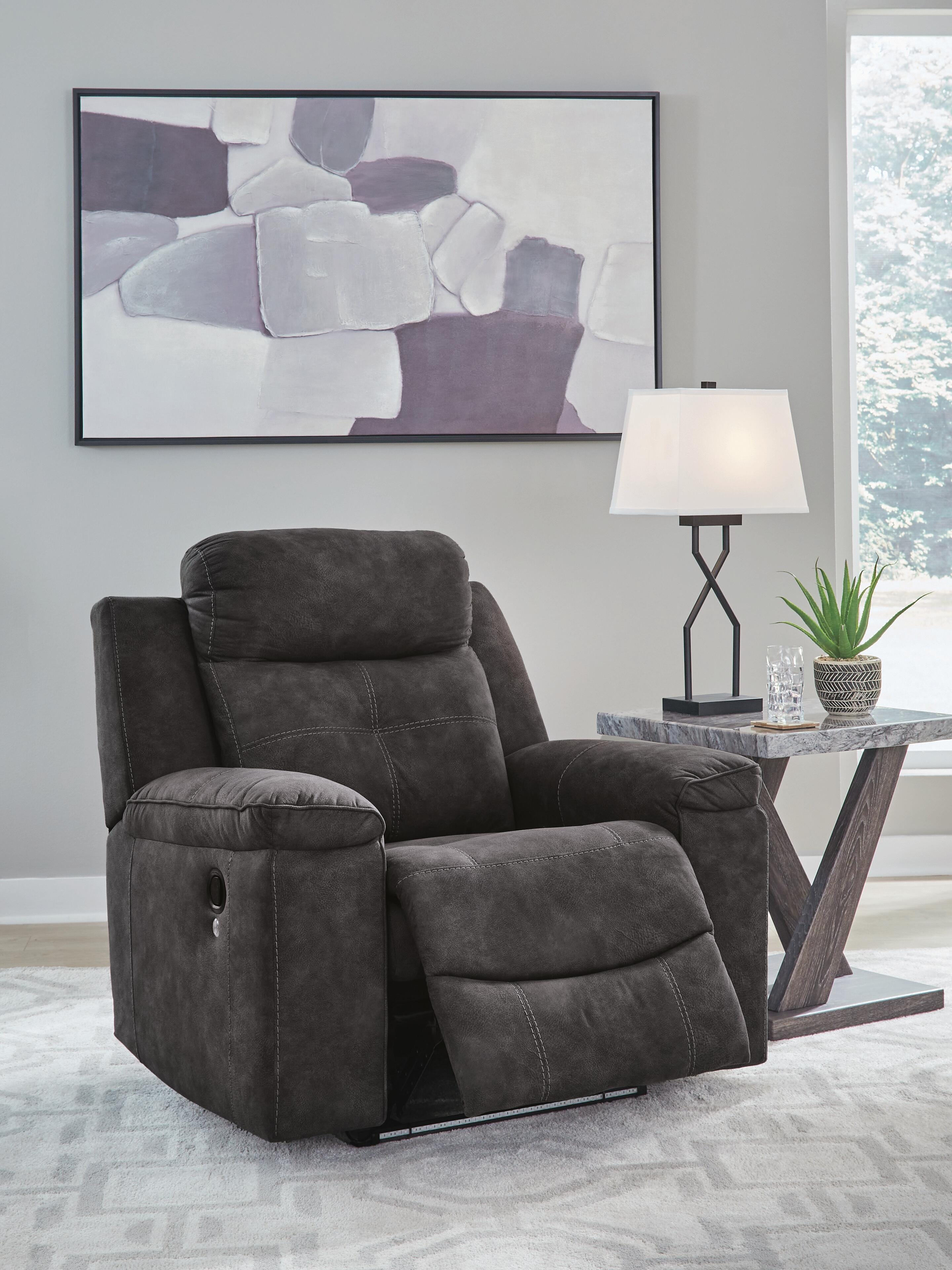 Brysonview Recliner
