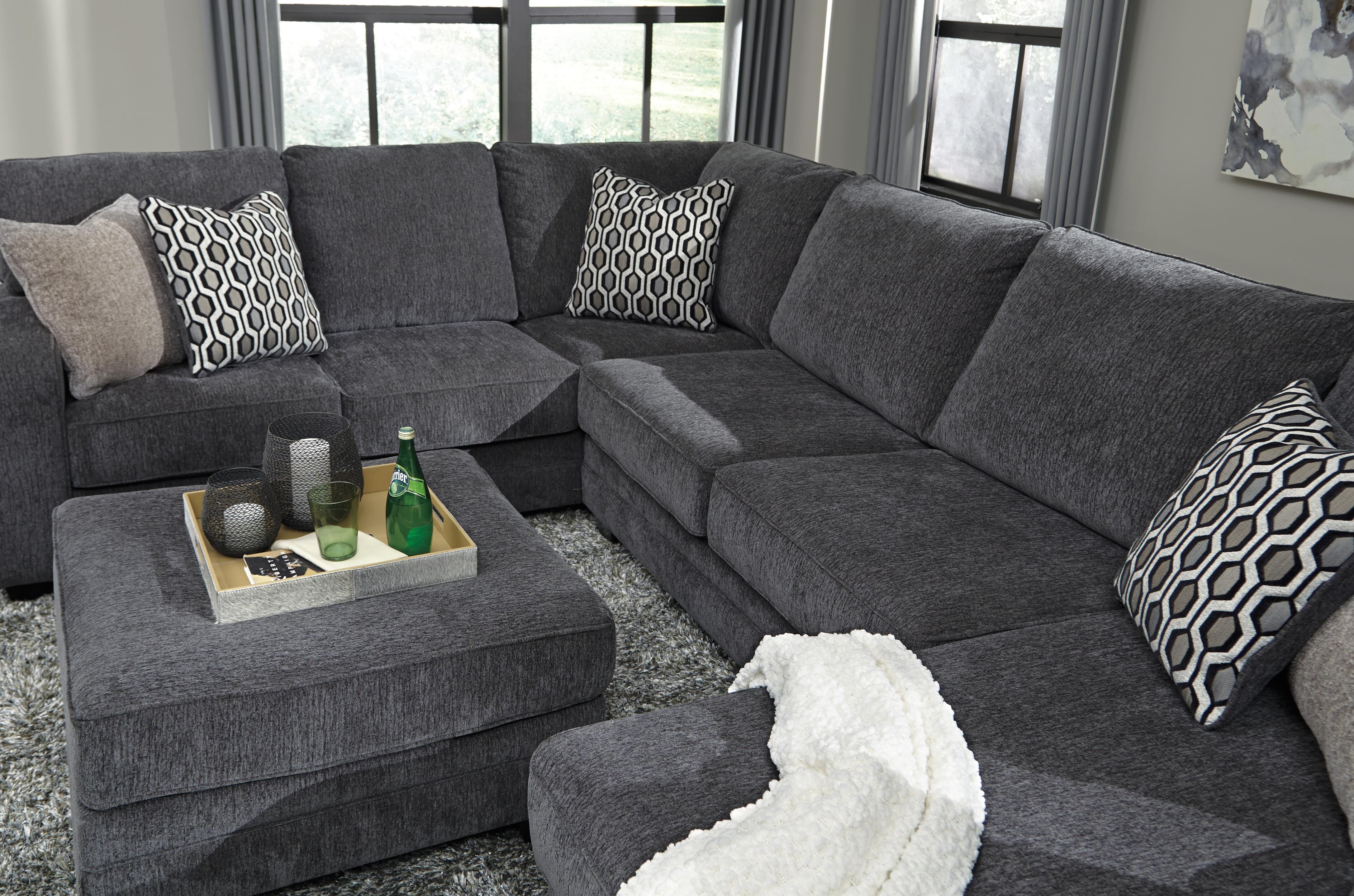 Tracling Oversized Ottoman
