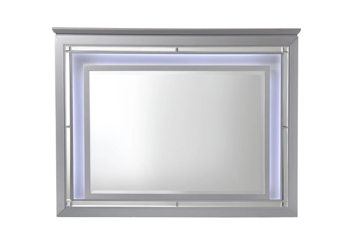 Crown Mark Furniture Lillian Mirror In Silver