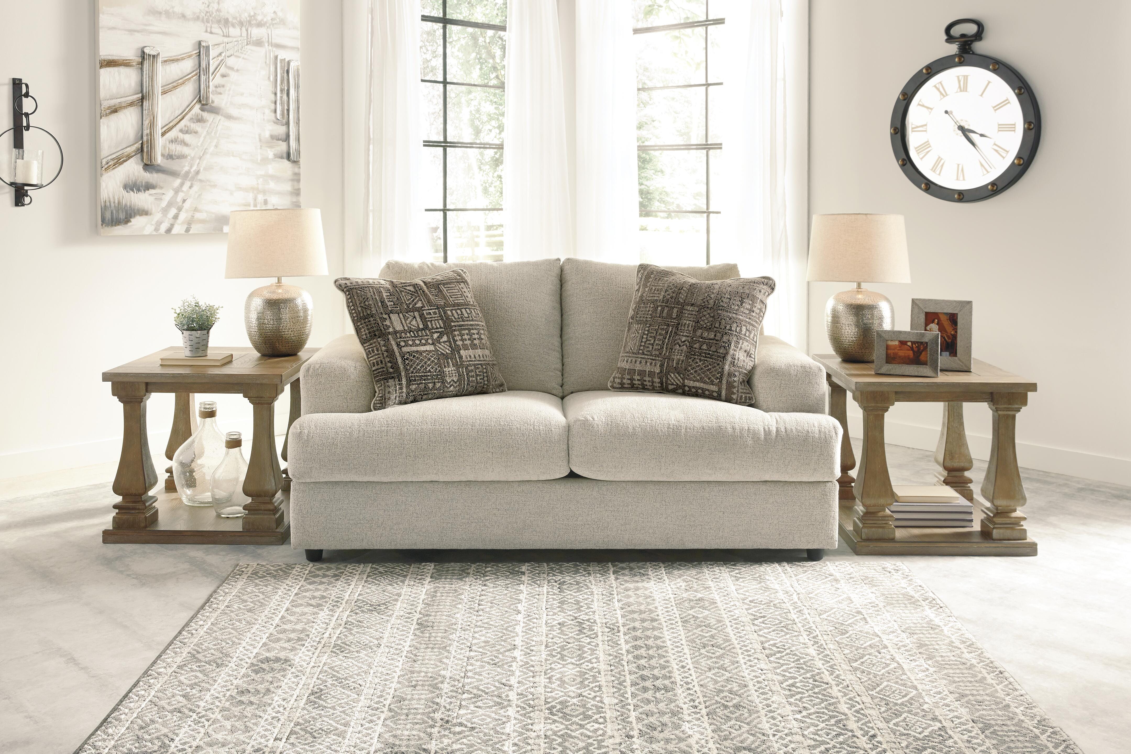 Soletren Loveseat