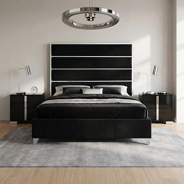 Andriola Queen & E.King Bed