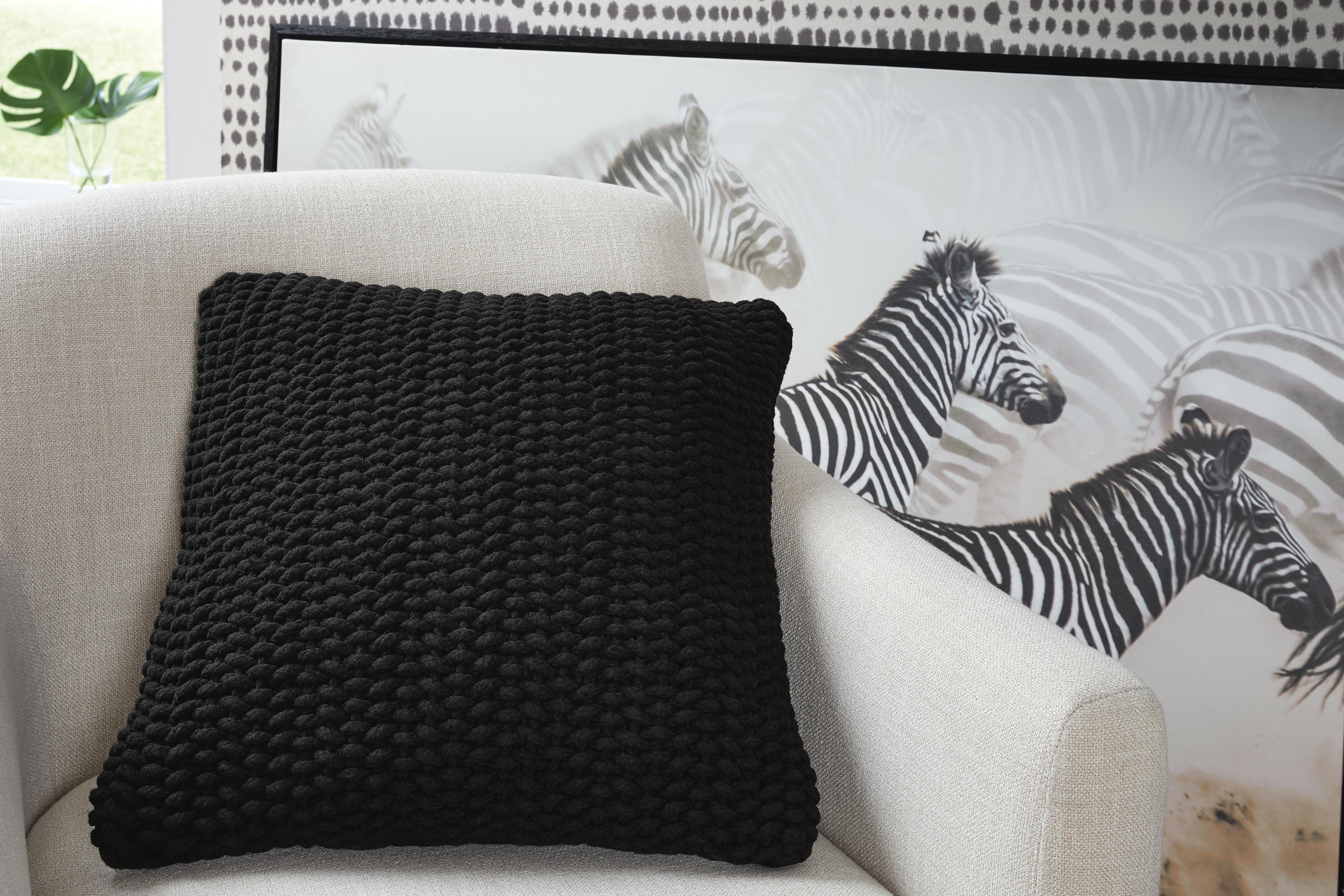 Dar Furniture - Ashley Furniture - Renemore Pillow (Set of 4) - Pillow (4/CS) / Black - A1000475