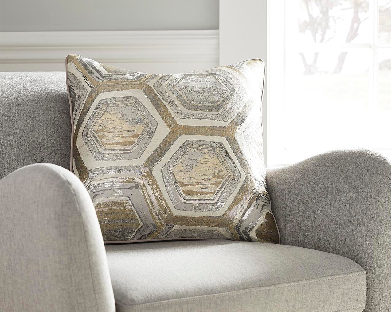 Dar Furniture - Ashley Furniture - Meiling Pillow (Set of 4) - Pillow (4/CS) / Metallic - A1000480