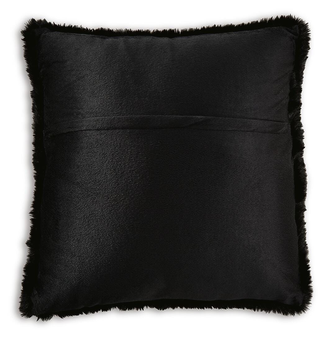 Gariland Pillow (Set of 4)