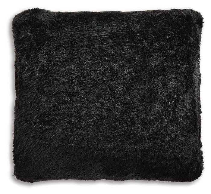 Gariland Pillow (Set of 4)