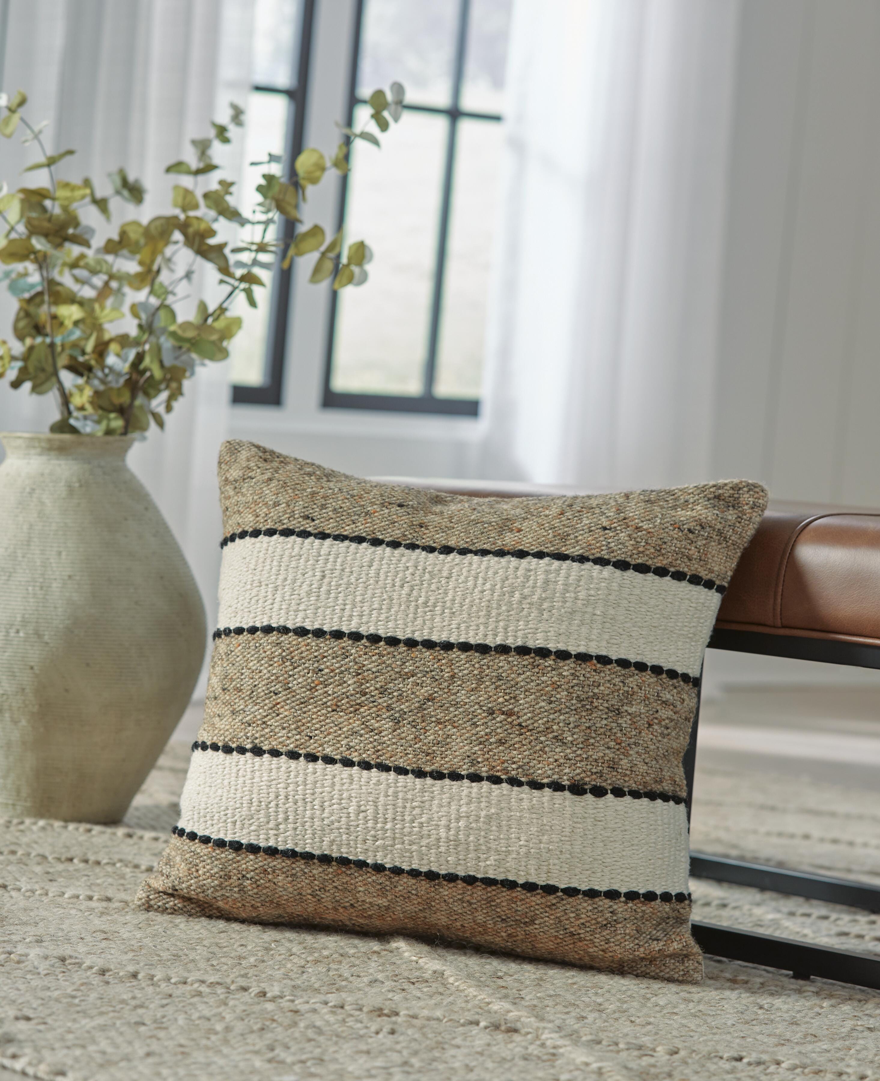 Dar Furniture - Ashley Furniture - Rueford Pillow (Set of 4) - Pillow (4/CS) / Brown/Black/Natural - A1001063