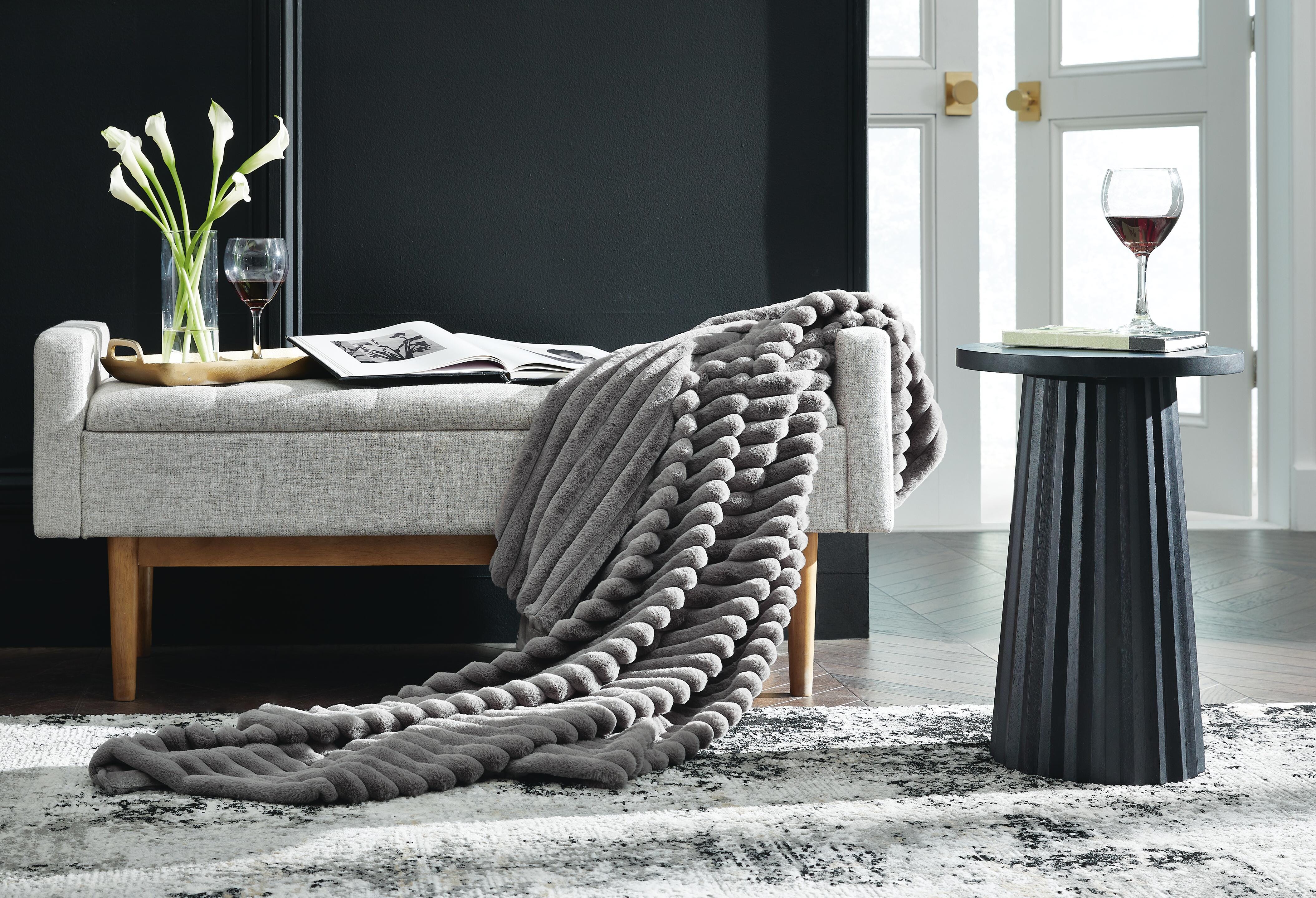 Dar Furniture - Ashley Furniture - Alsonwell Throw (Set of 3) - Throw (3/CS) / Gray - A1001081