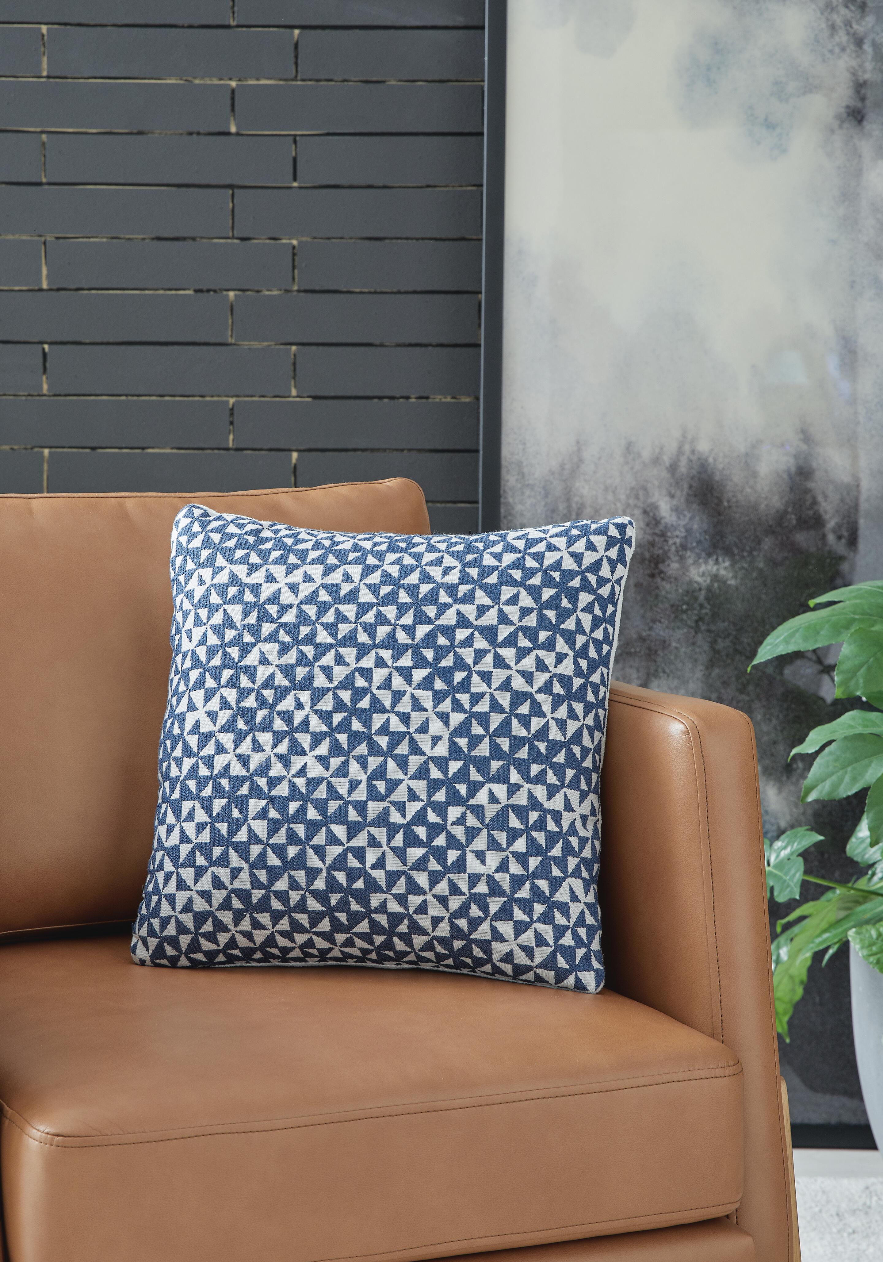 Dar Furniture - Ashley Furniture - Jaycott Next-Gen Nuvella Pillow (Set of 4) - Pillow (4/CS) / Blue/White - A1900001