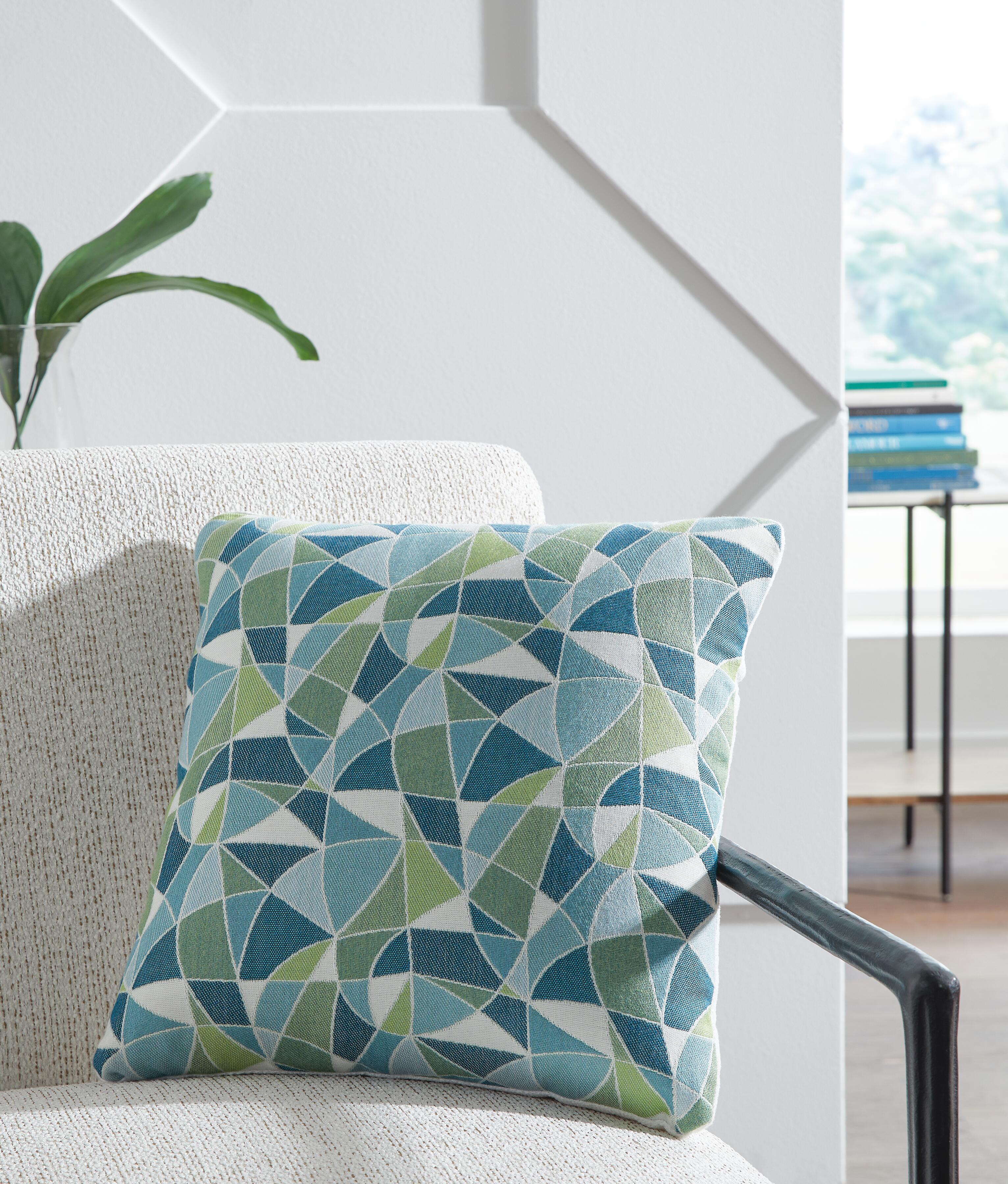 Dar Furniture - Ashley Furniture - Seanow Next-Gen Nuvella Pillow (Set of 4) - Pillow (4/CS) / Green/Turquoise/White - A1900005