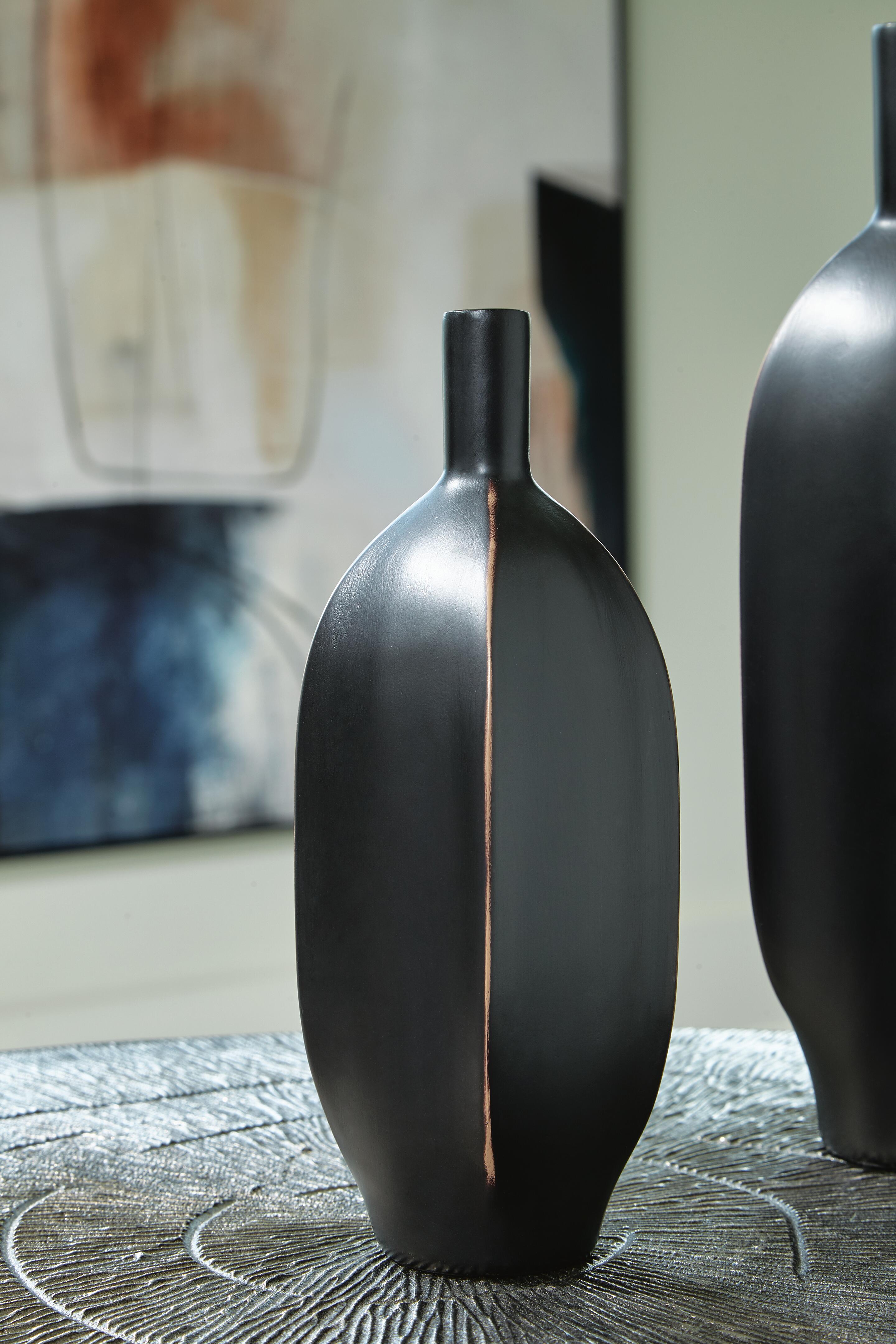 Dar Furniture - Ashley Furniture - Rhaveney Vase (Set of 3) - Vase (3/CS) / Black - A2000550