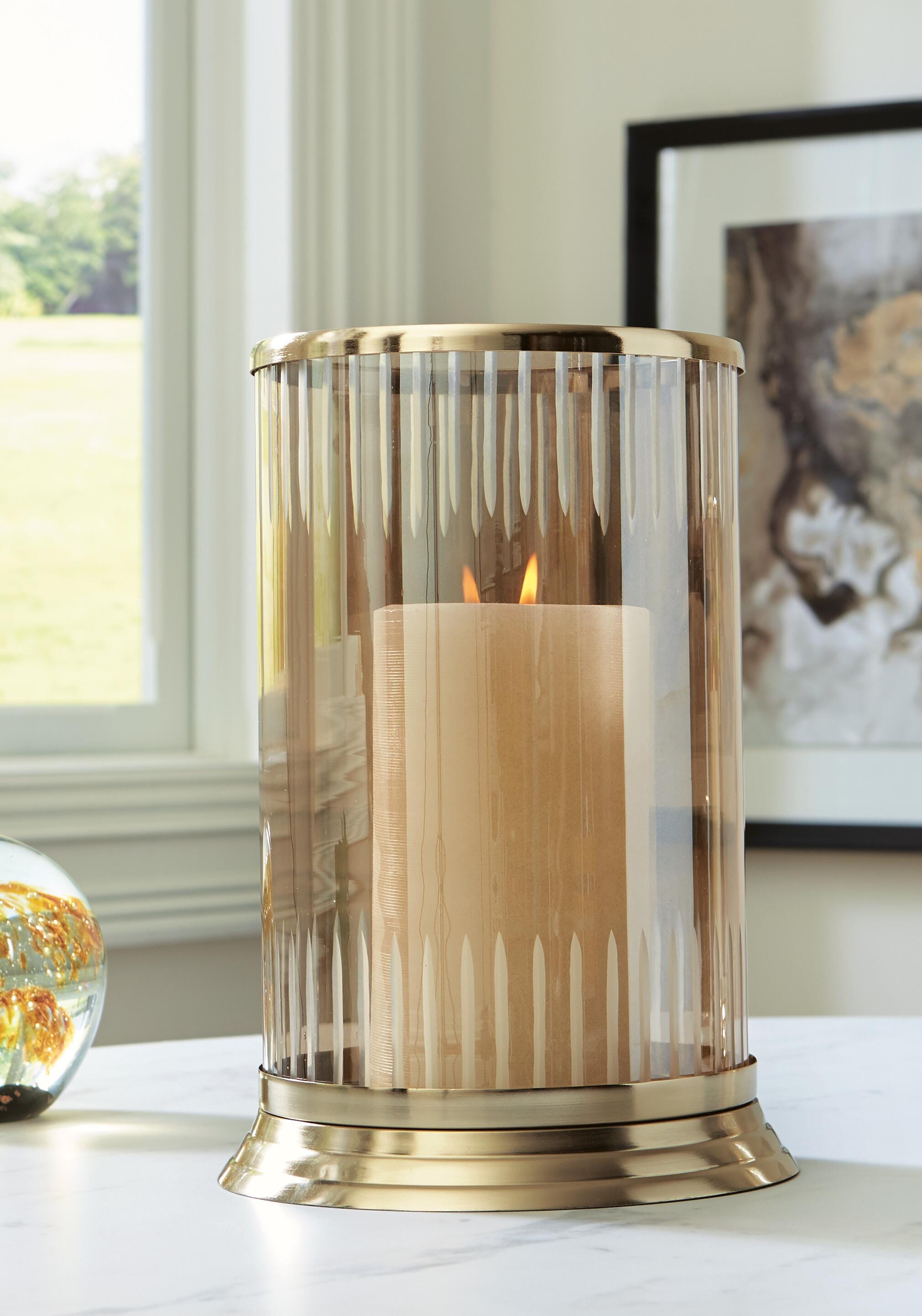 Dar Furniture - Ashley Furniture - Aavinson Candle Holder - Candle Holder / Amber/Gold Finish - A2000688