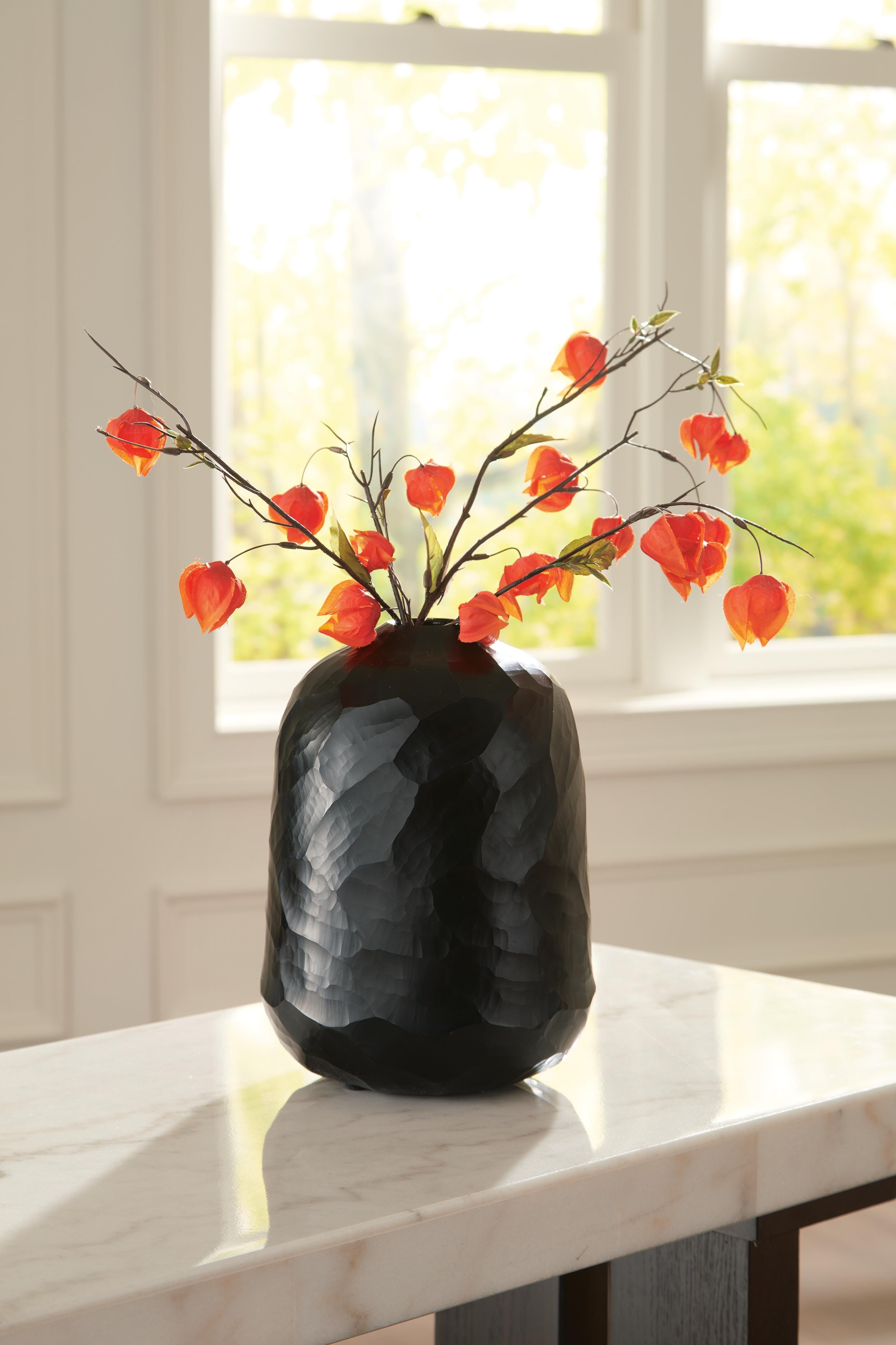 Dar Furniture - Ashley Furniture - Ryanford Vase - Vase / Black - A2000718