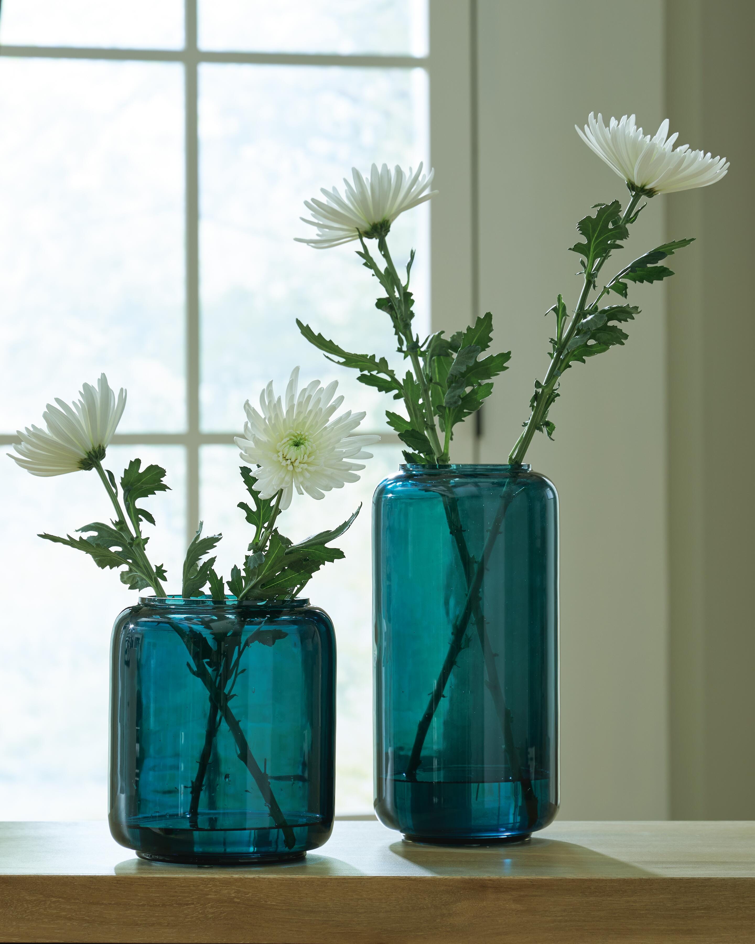 Dar Furniture - Ashley Furniture - Inisland Vase Set (Set of 2) - Vase Set (Set of 2) / Teal - A2000797A1