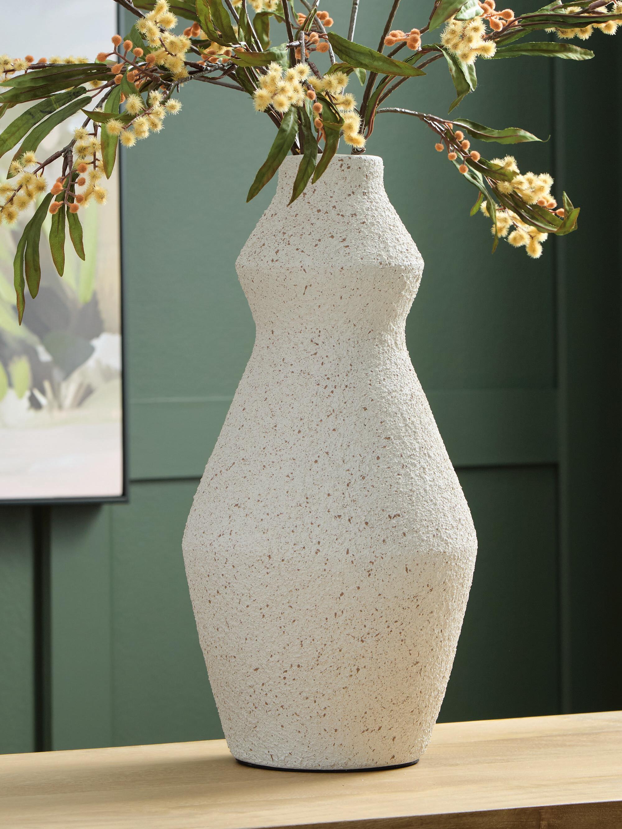 Dar Furniture - Ashley Furniture - Dawthorne Vase - Vase / Cream - A2000851