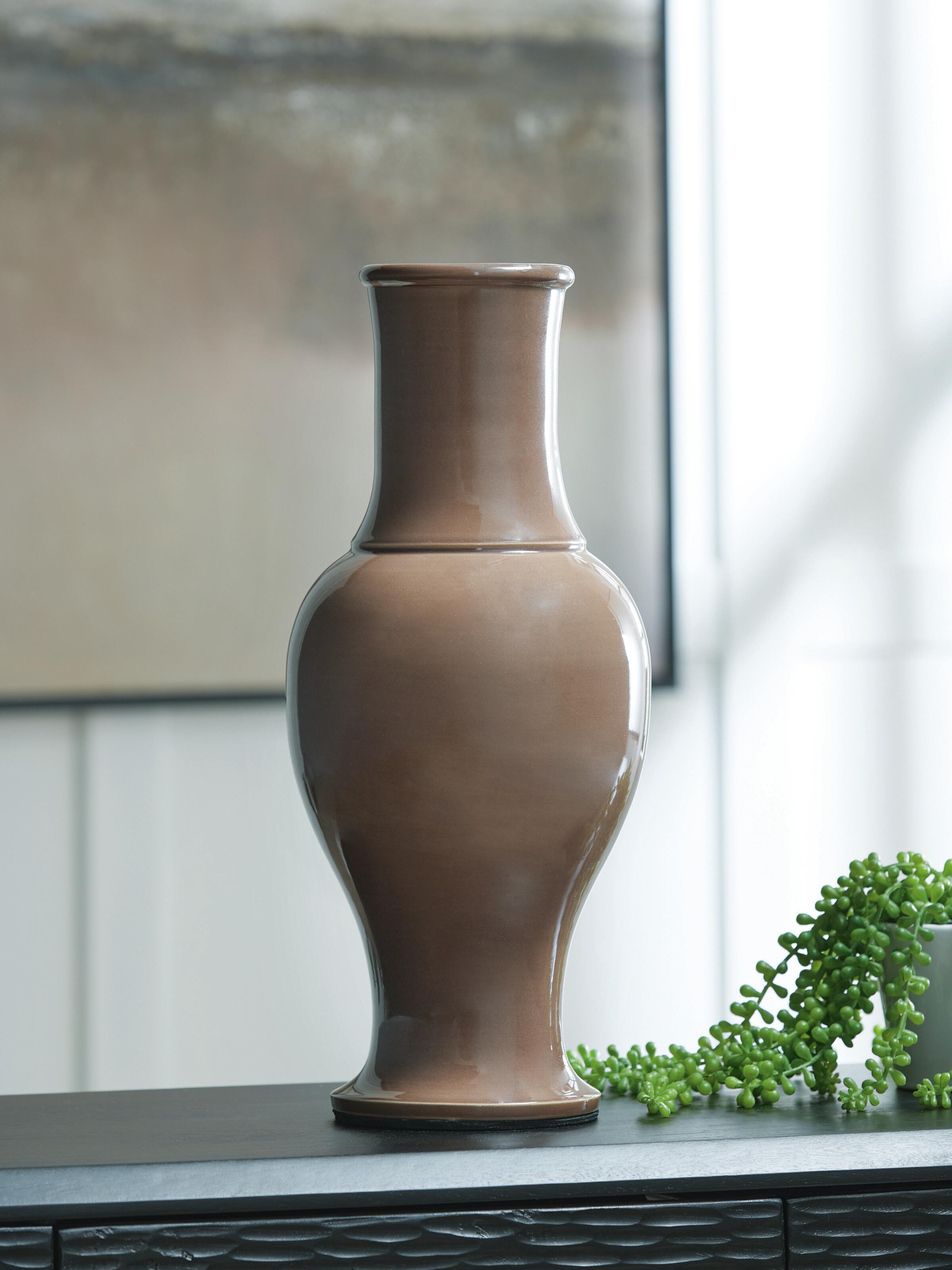 Dar Furniture - Ashley Furniture - Tillmer Vase - Vase / Brown - A2000908