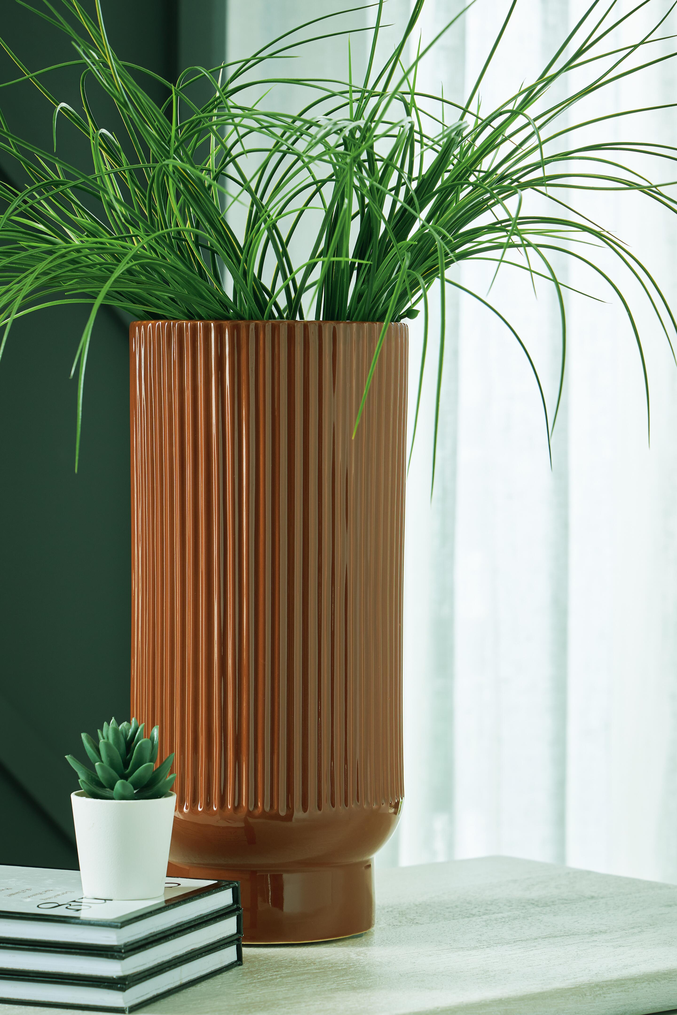 Dar Furniture - Ashley Furniture - Avalyah Vase (Set of 2) - Vase (2/CS) / Burnt Umber - A2900023