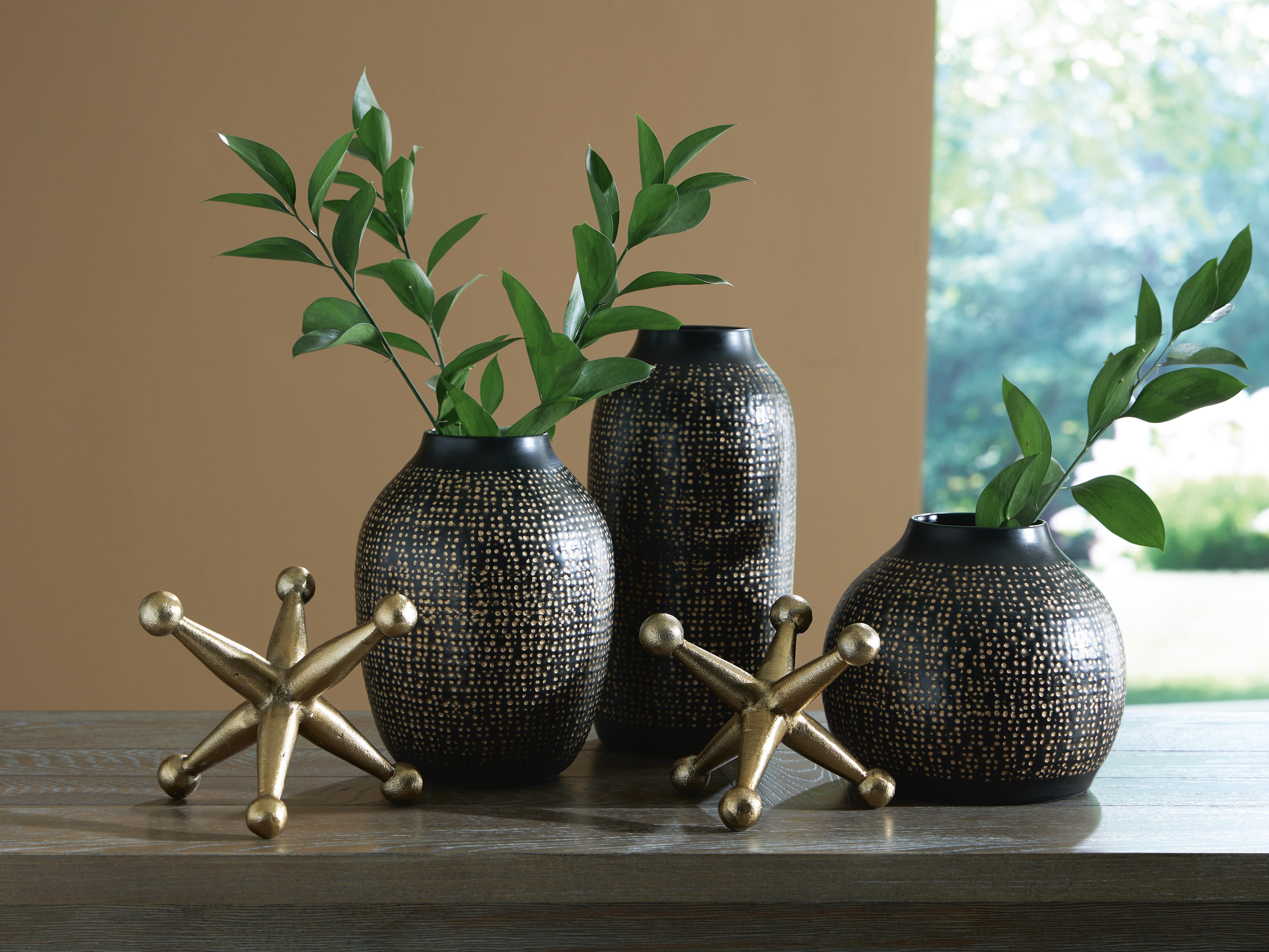 Dar Furniture - Ashley Furniture - Vinburn Accessory Set (Set of 5) - Accessory Set (5/CN) / Black/Gold Finish - A2C00212