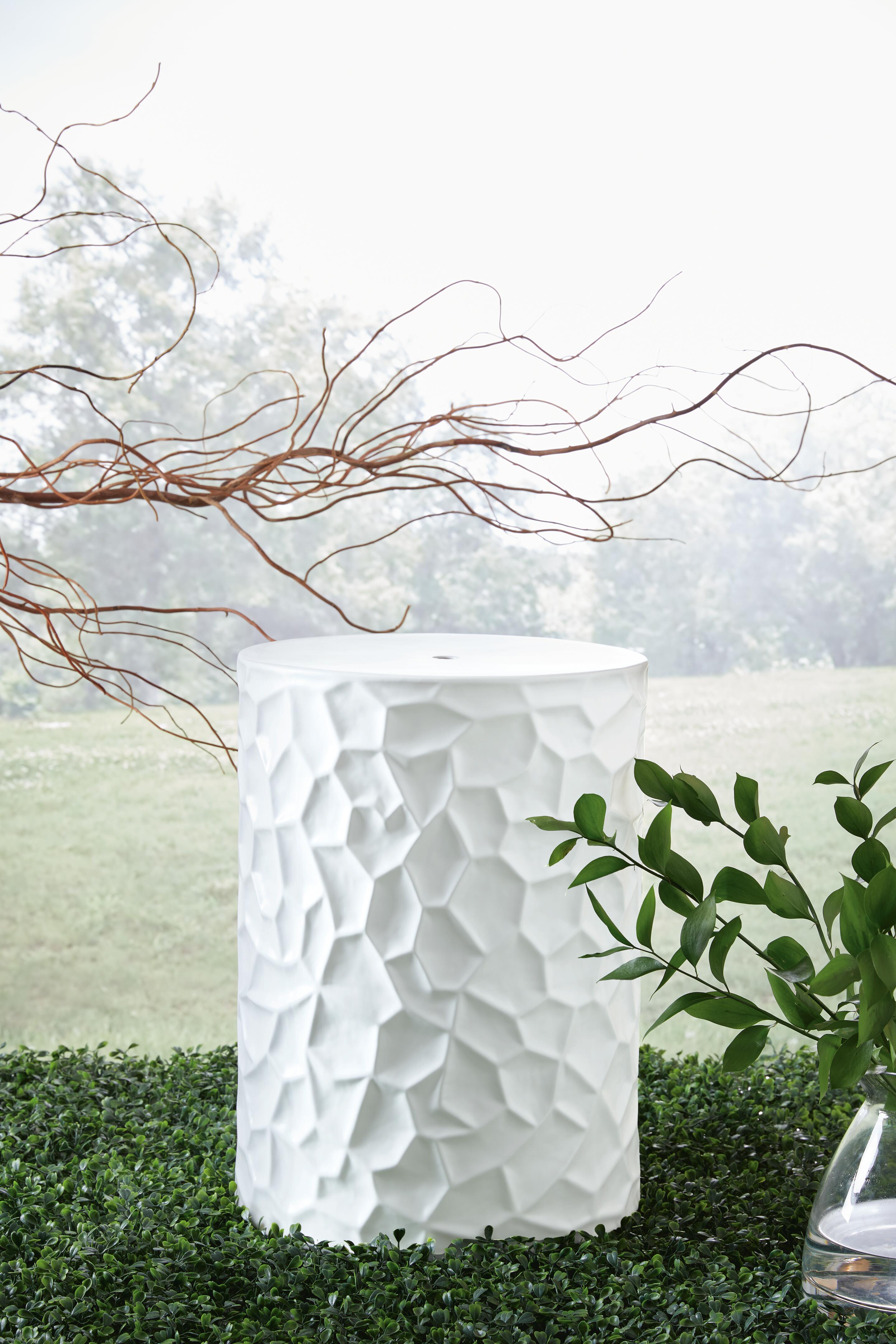 Dar Furniture - Ashley Furniture - Jungrove Stool - Stool / White - A3000633