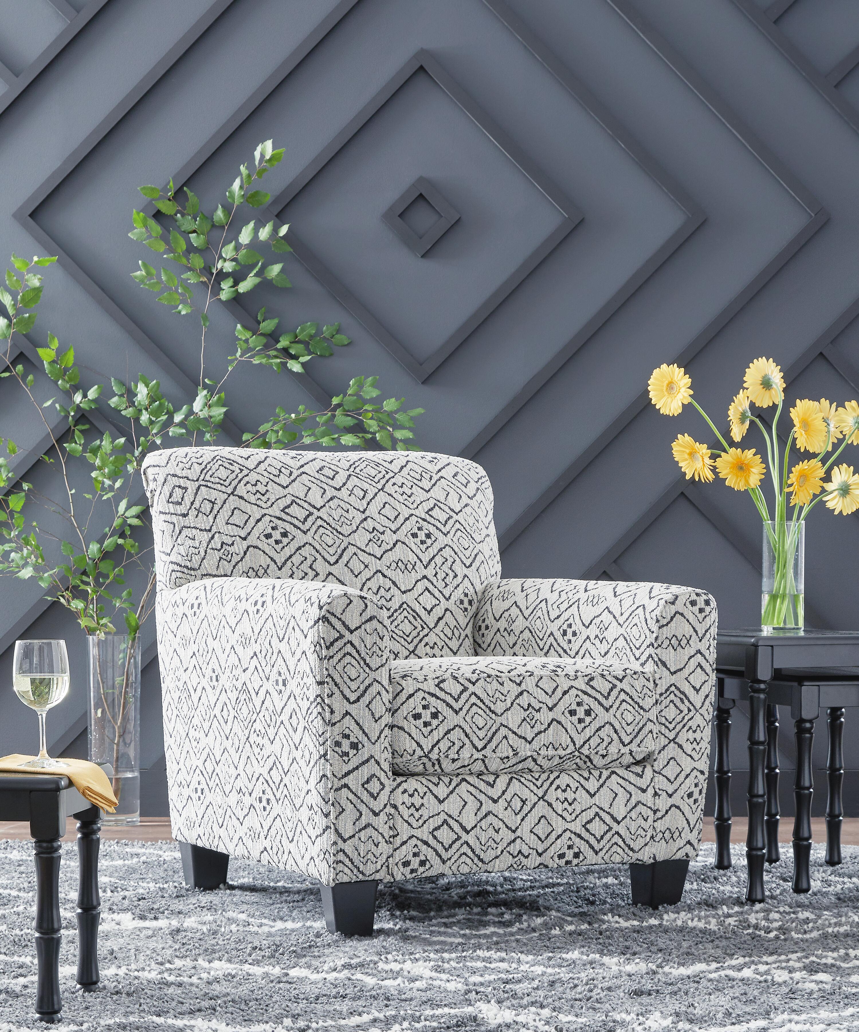 Dar Furniture - Ashley Furniture - Hayesdale Accent Chair - Accent Chair / Black/Cream - A3000658