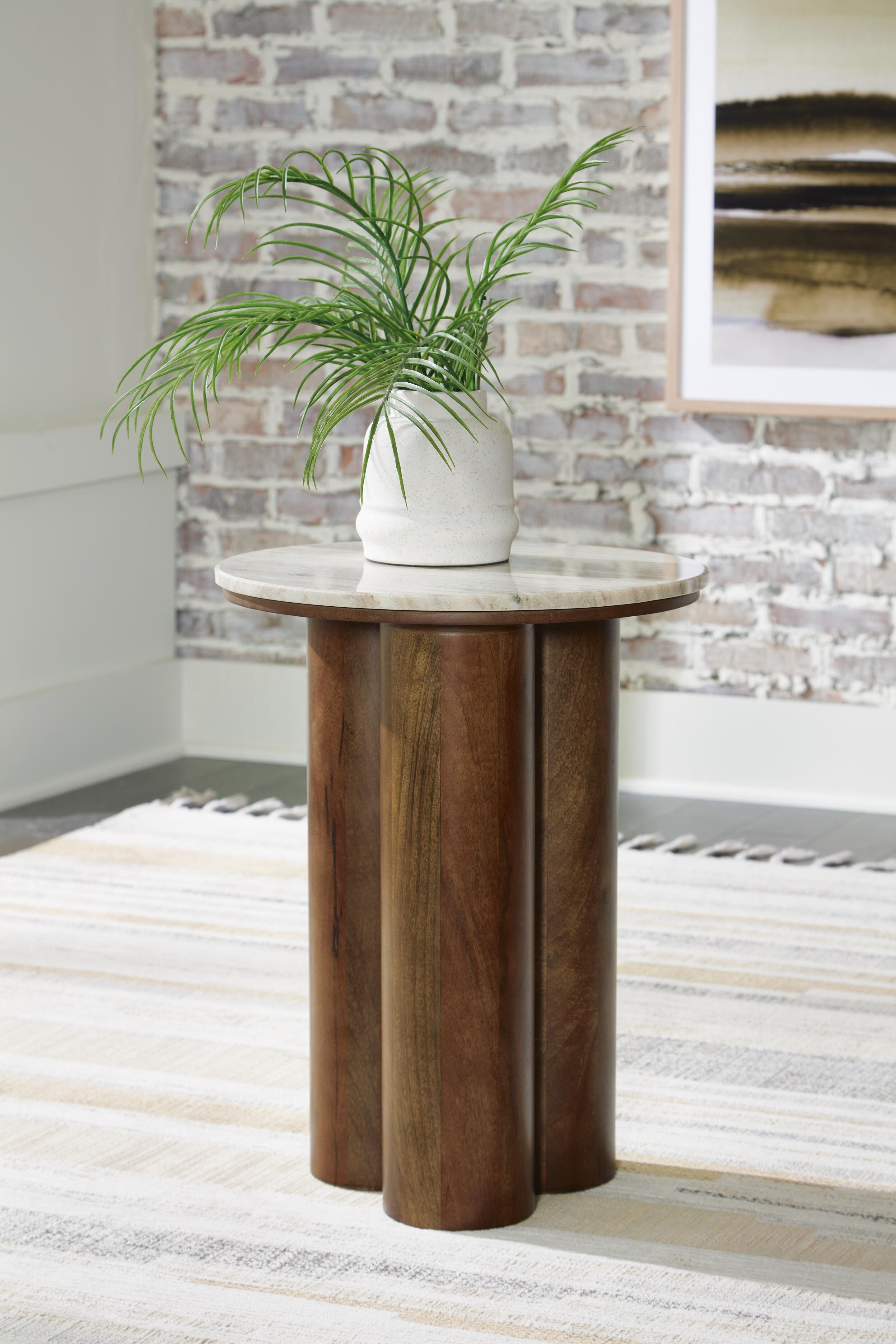 Dar Furniture - Ashley Furniture - Henfield Accent Table - Accent Table / Beige/Brown - A4000623