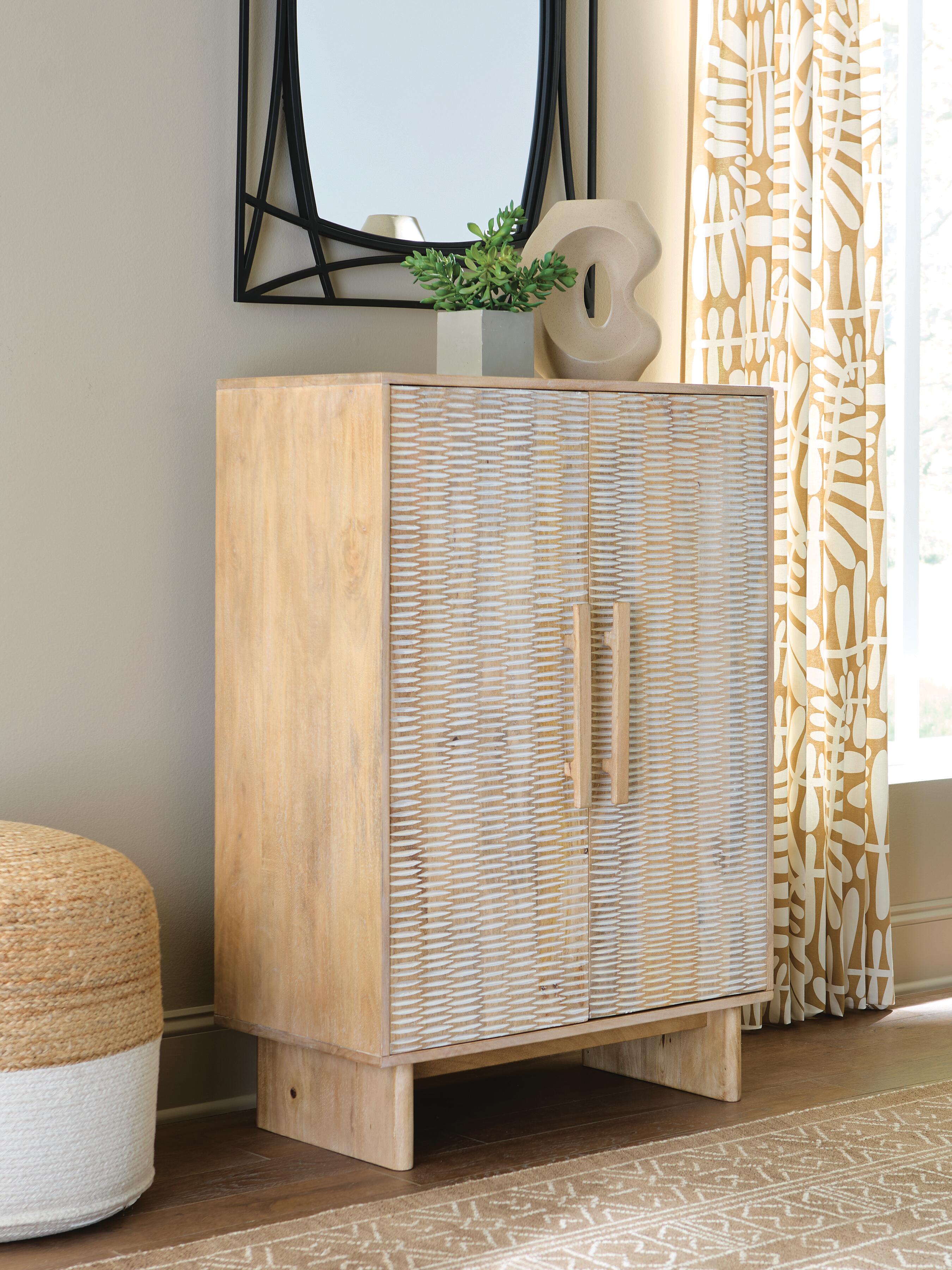 Dar Furniture - Ashley Furniture - Dallinbury Accent Cabinet - Accent Cabinet / Natural/White Wash - A4000696