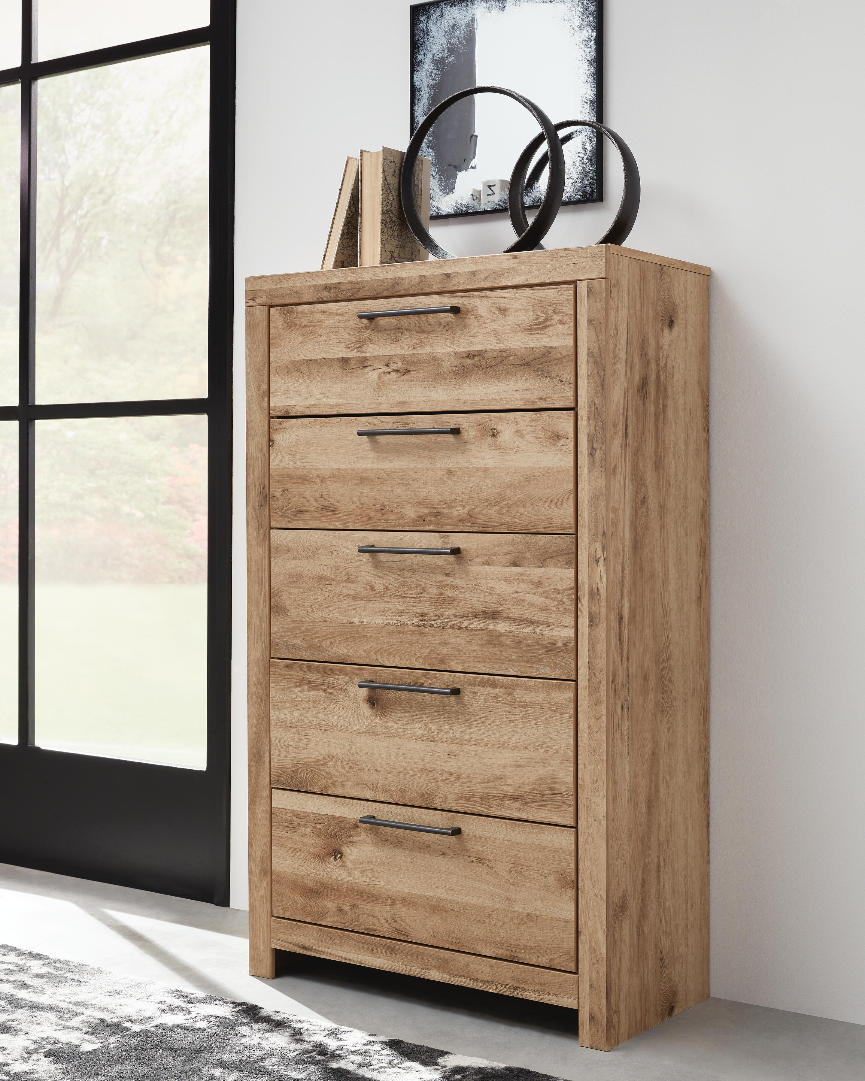 Dar Furniture - Ashley Furniture - Hyanna Chest of Drawers - Five Drawer Chest / Tan Brown - B1050-46