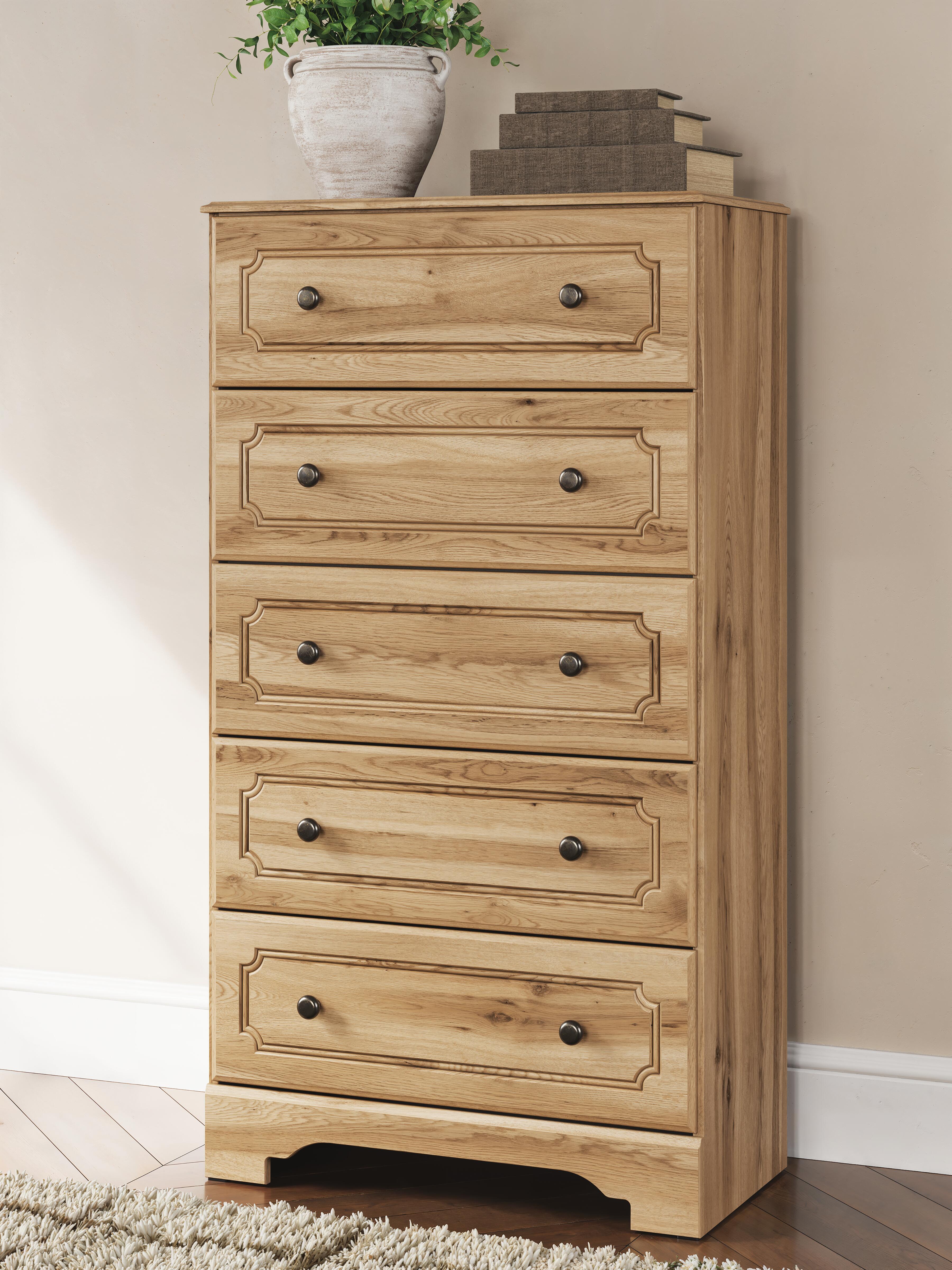 Dar Furniture - Ashley Furniture - Aleaport Chest of Drawers - Five Drawer Chest / Warm Brown - PCB1075-46