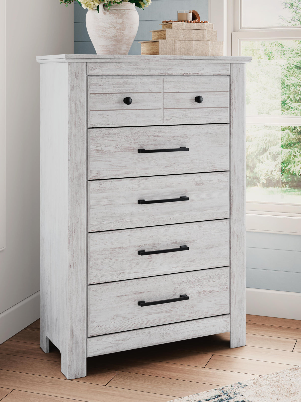 Dar Furniture - Ashley Furniture - Makidern Chest of Drawers - Five Drawer Chest / Whitewash - PCB1171-46
