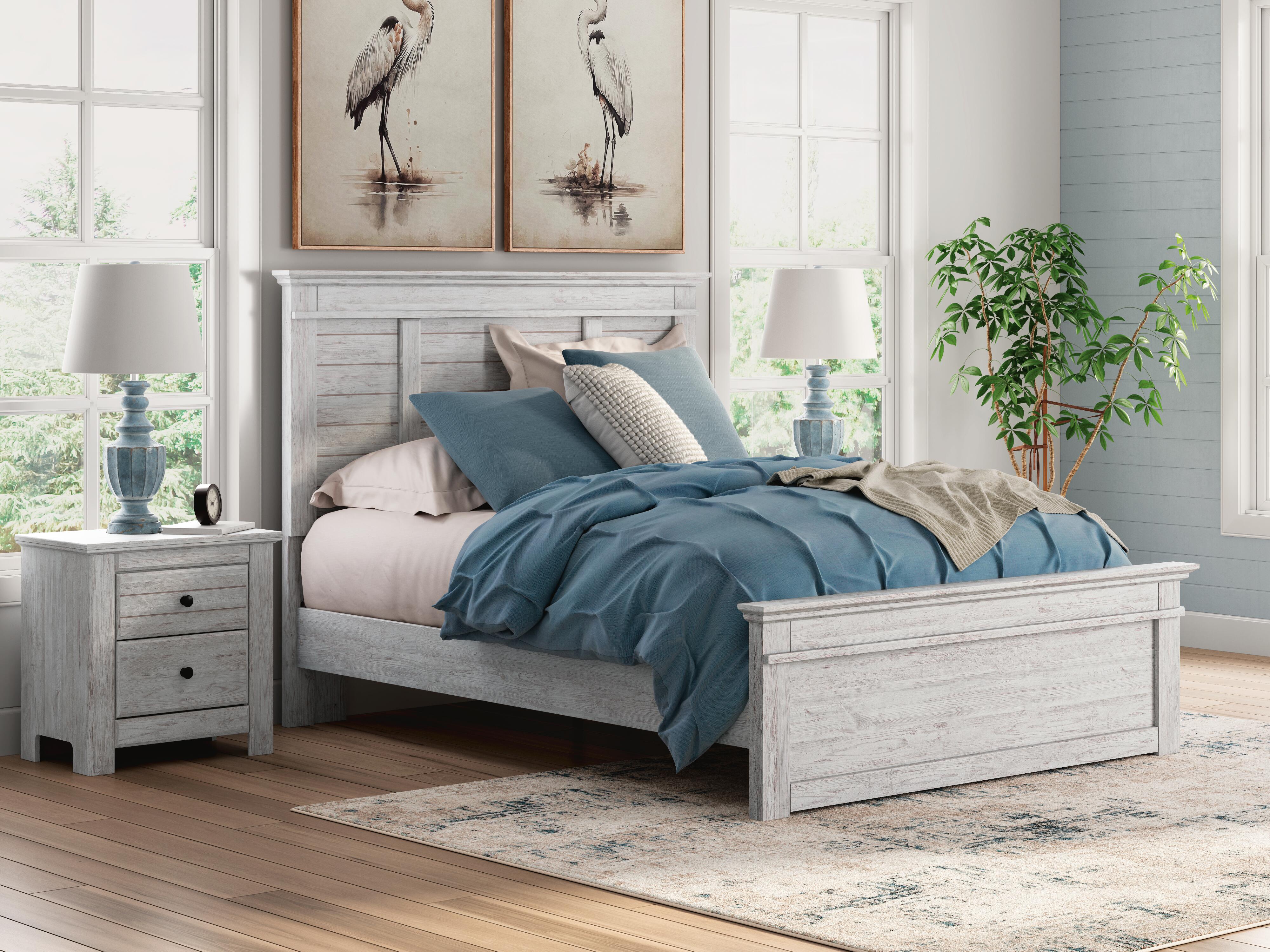 Dar Furniture - Ashley Furniture - Makidern Queen Panel Bed - Queen Panel Bed / Whitewash - PCB1171B2