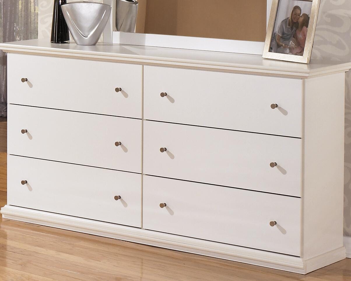 Dar Furniture - Ashley Furniture - Bostwick Shoals Dresser - Six Drawer Dresser / White - B139-31