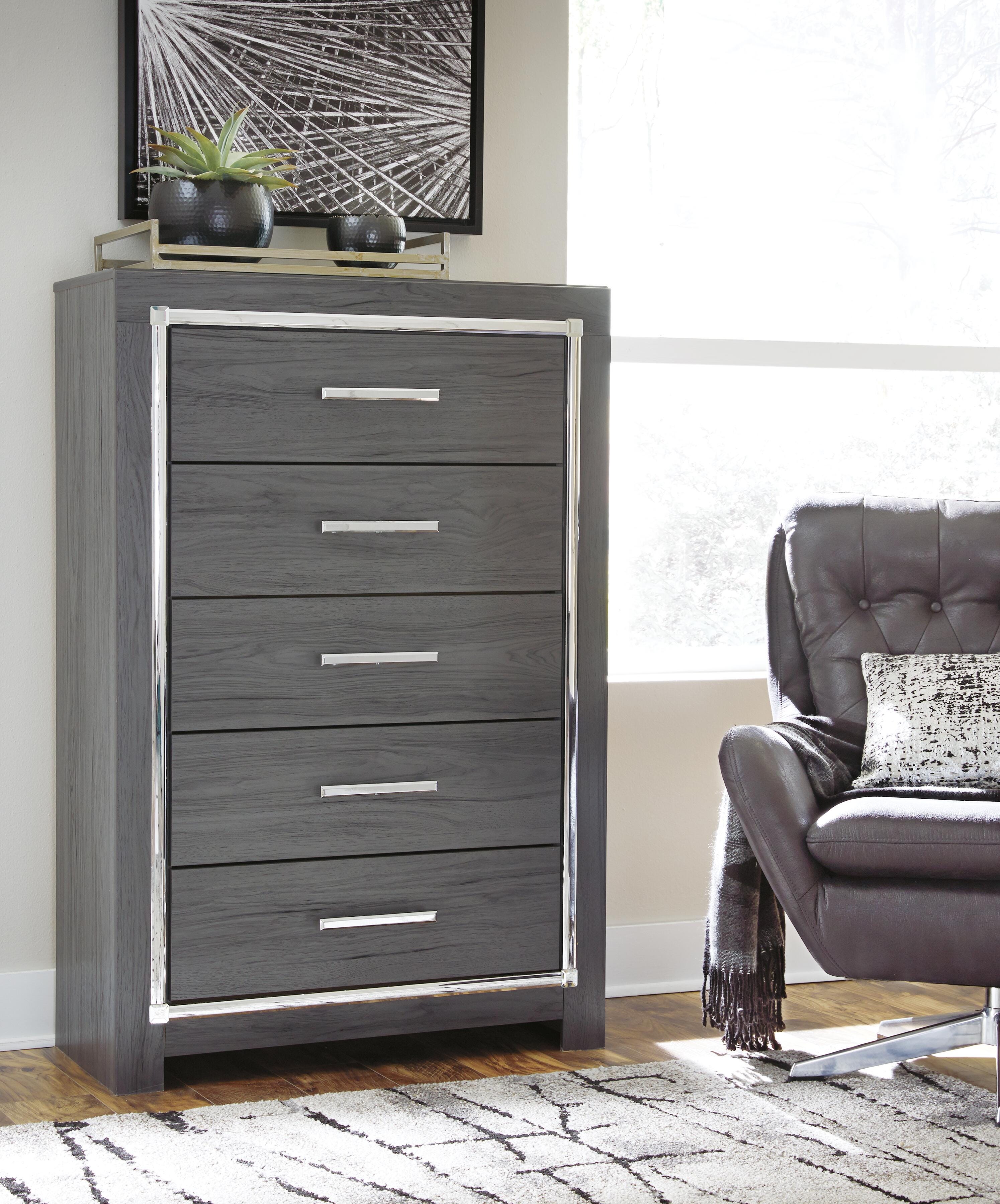 Dar Furniture - Ashley Furniture - Lodanna Chest of Drawers - Five Drawer Chest / Gray - B214-46