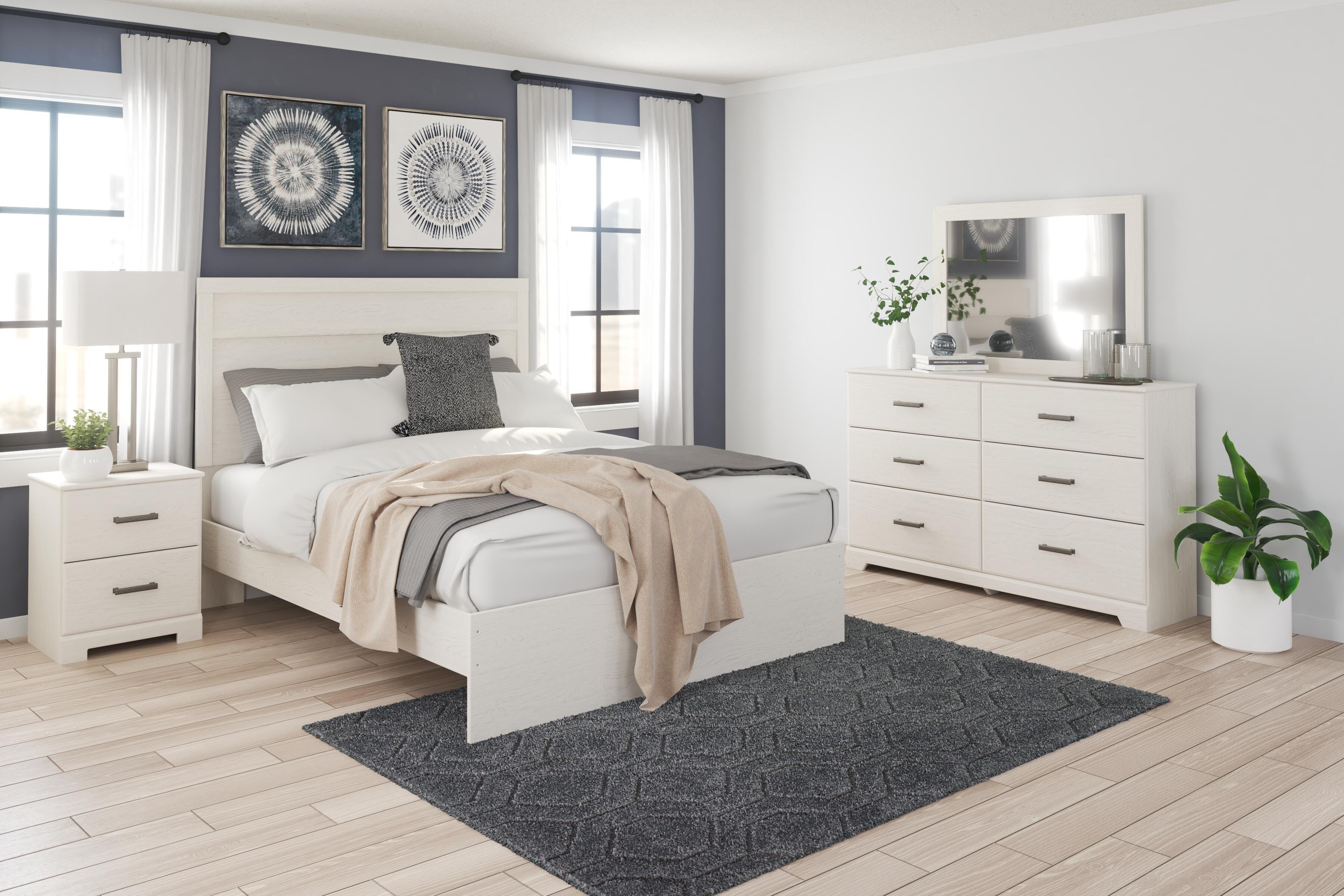 Dar Furniture - Ashley Furniture - Stelsie Queen Panel Bed - Queen Panel Bed / White - B2588B2