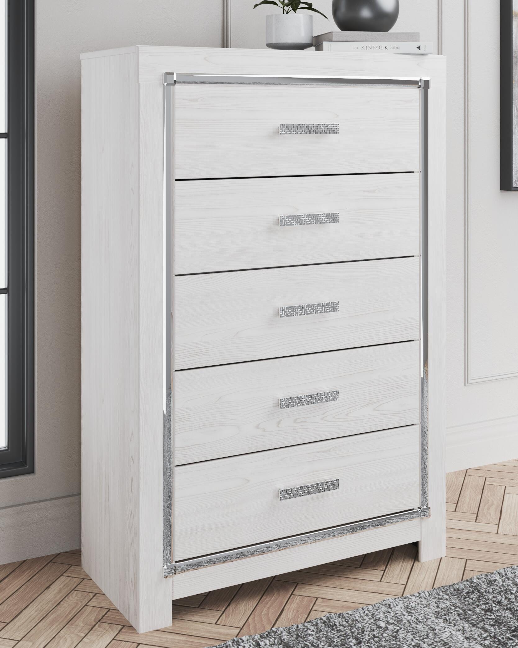 Dar Furniture - Ashley Furniture - Altyra Chest of Drawers - Five Drawer Chest / White - B2640-46