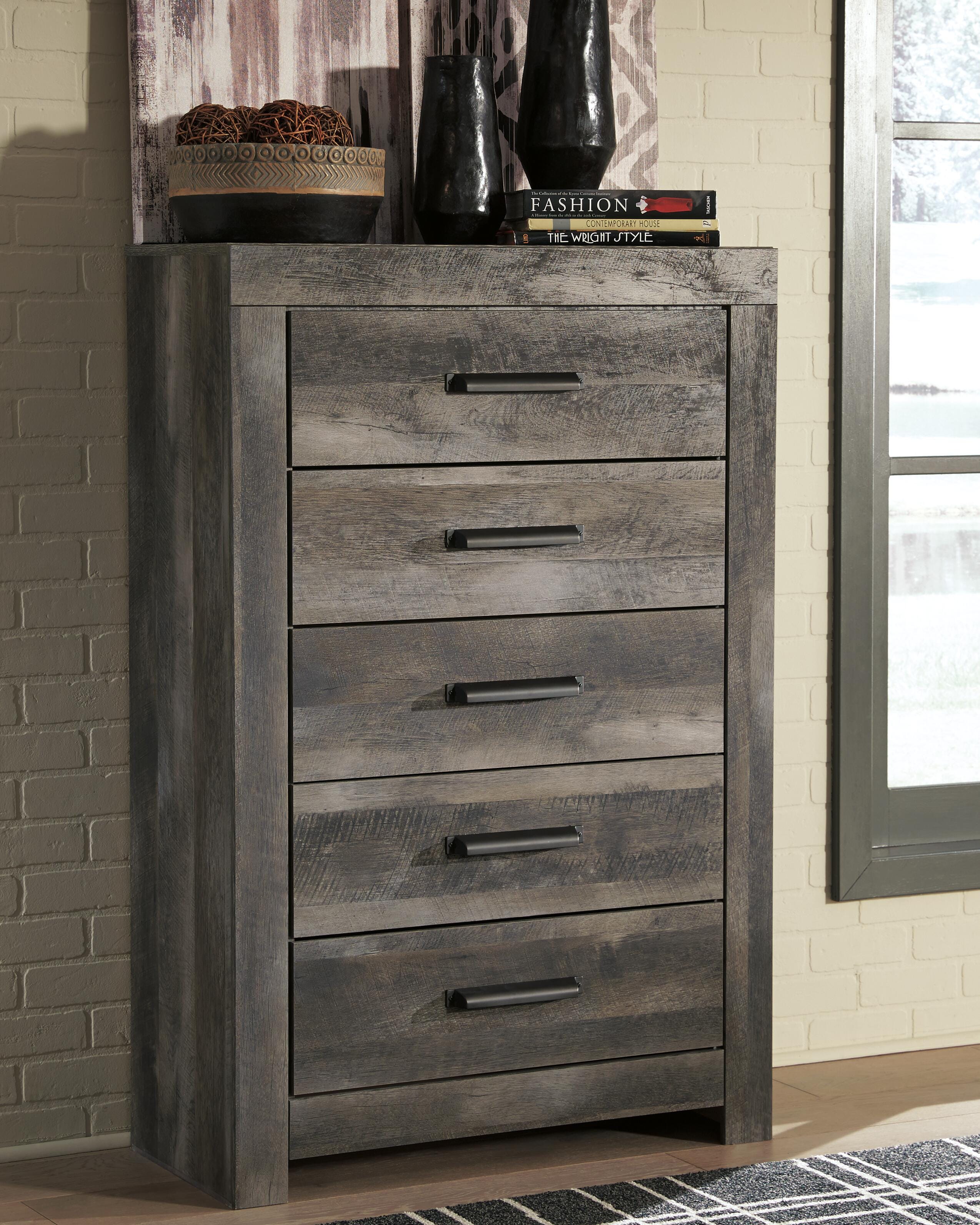 Dar Furniture - Ashley Furniture - Wynnlow Chest of Drawers - Five Drawer Chest / Gray - B440-46