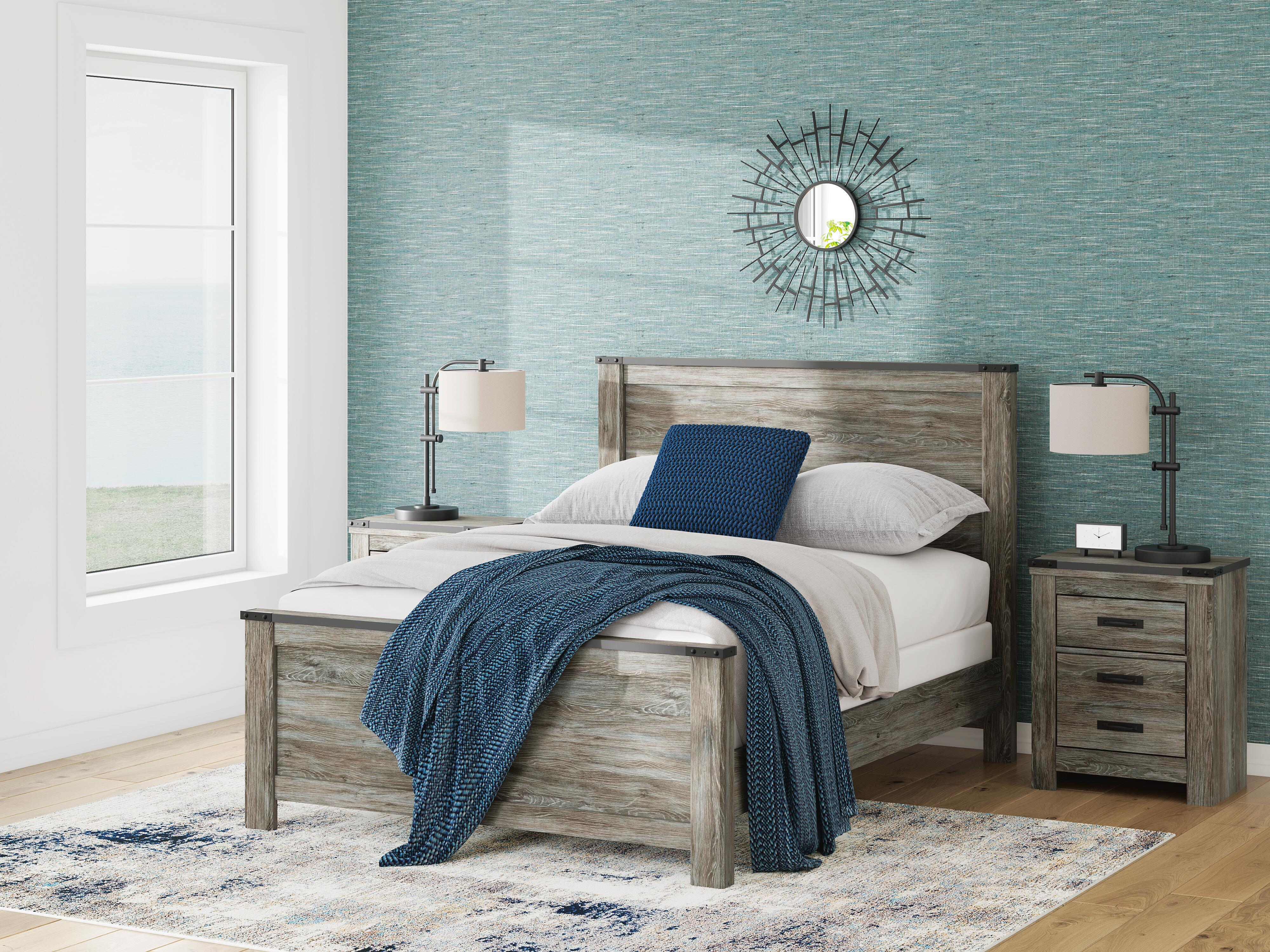 Frandern Queen Panel Bed