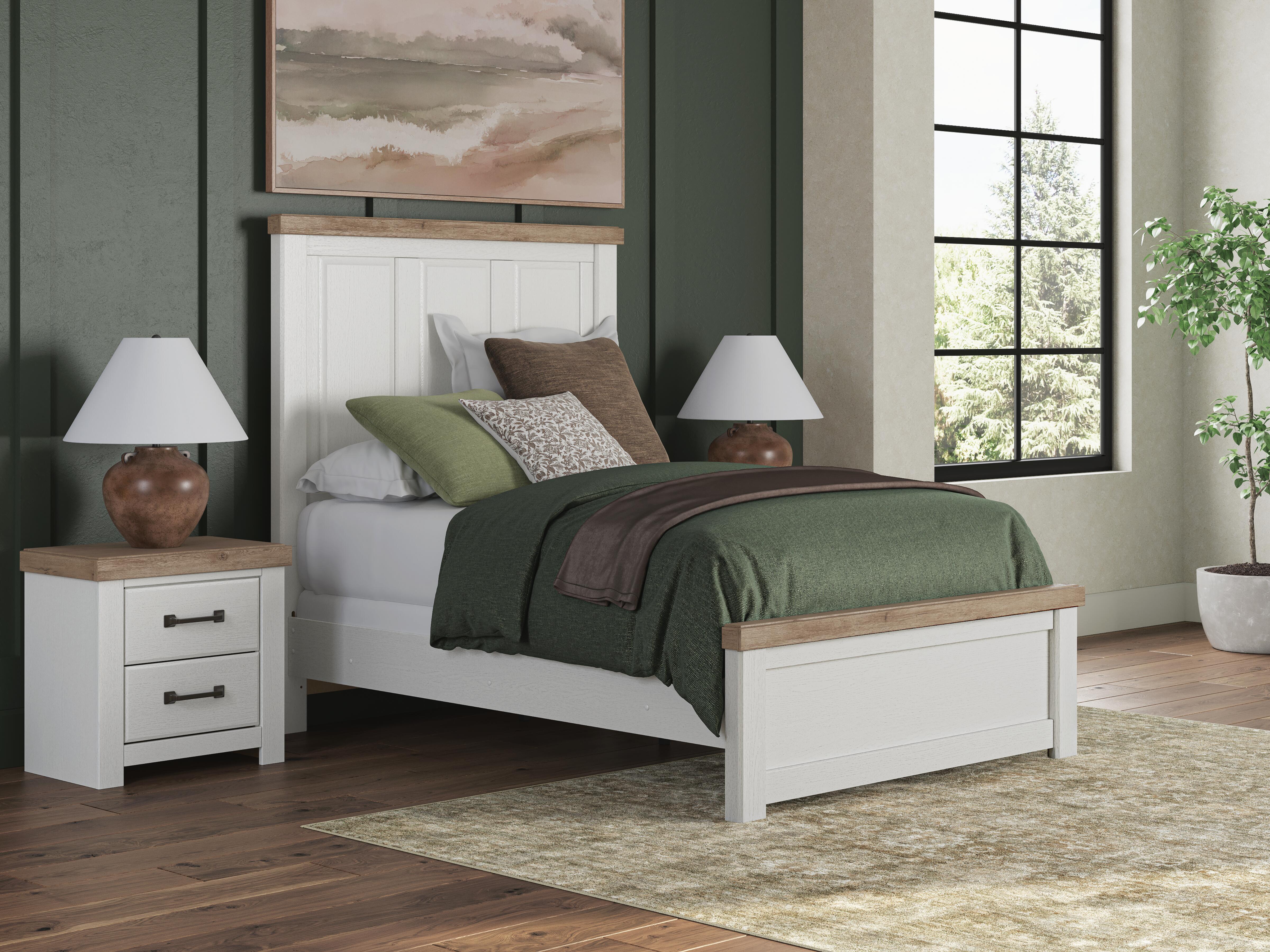 Dar Furniture - Ashley Furniture - Savonport Full Panel Bed - Full Panel Bed / White/Brown - B4615B3