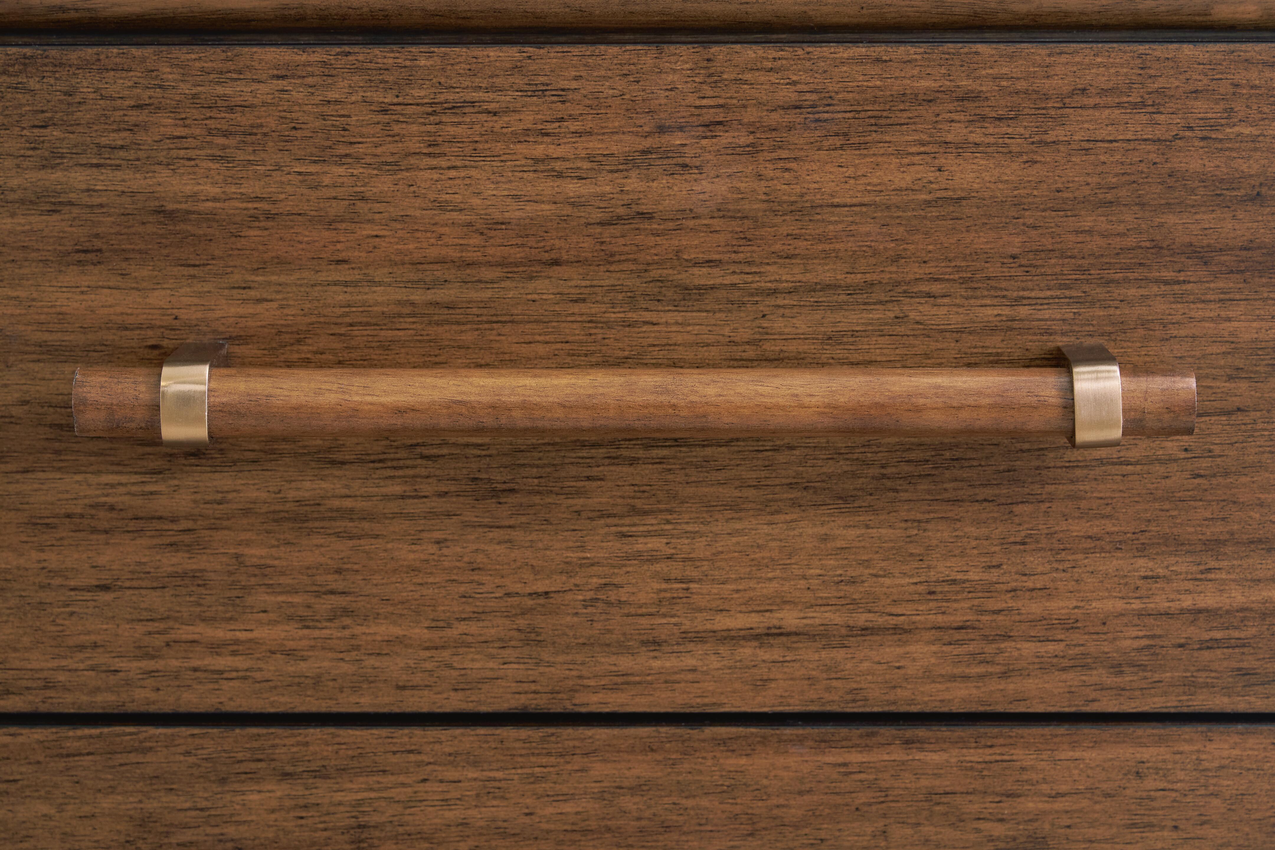 Lyncott Chest of Drawers
