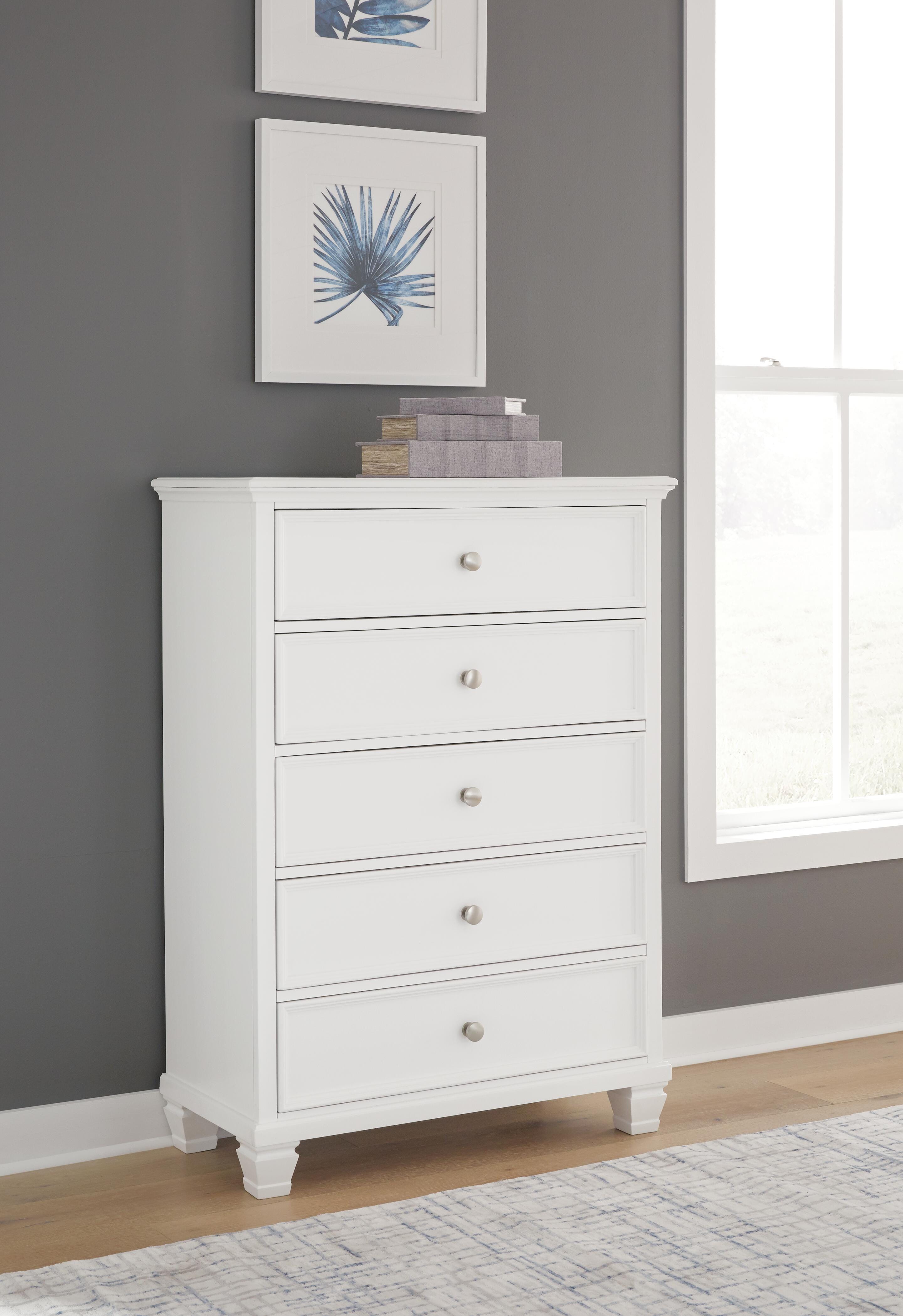 Dar Furniture - Ashley Furniture - Fortman Chest of Drawers - Five Drawer Chest / White - B680-46