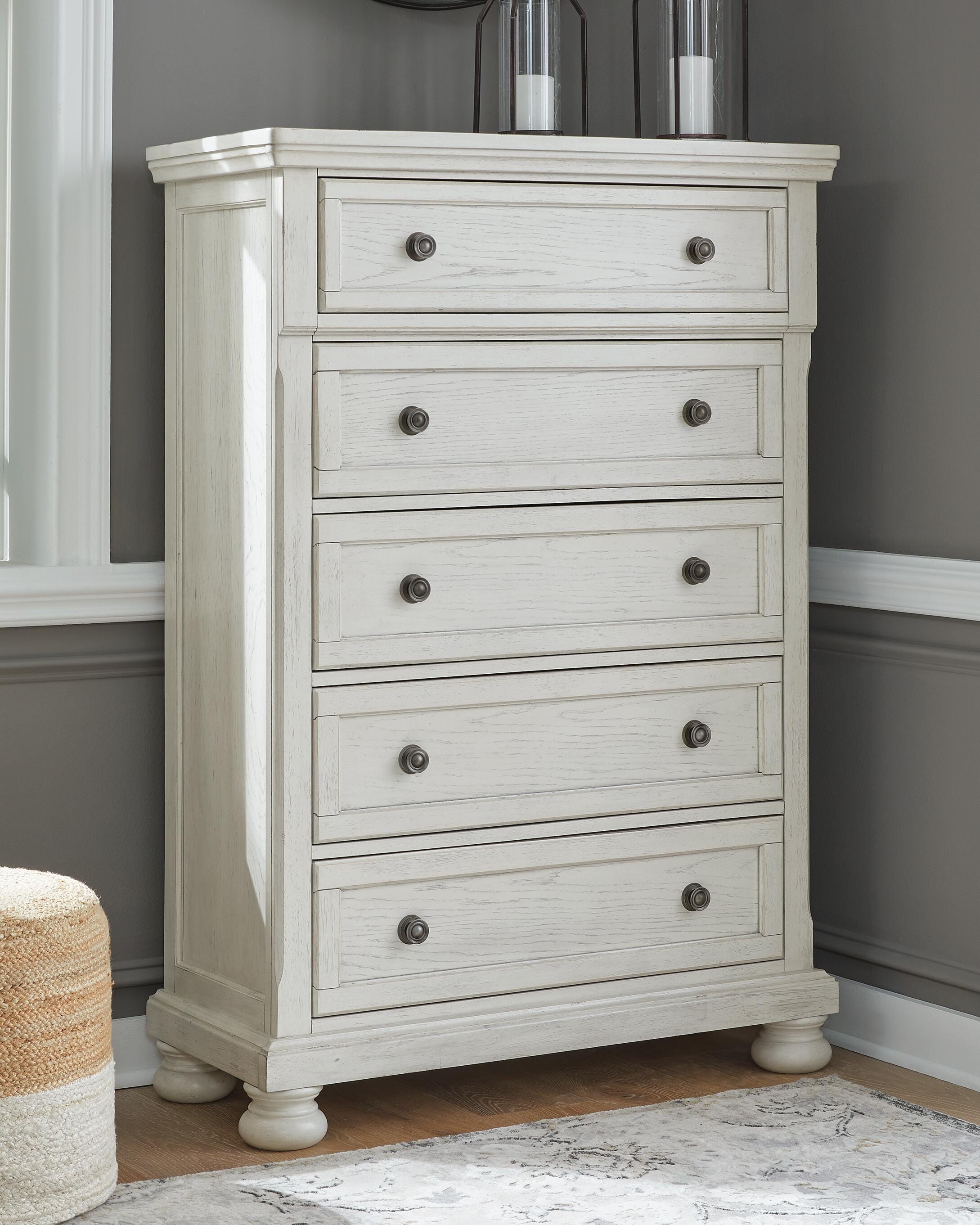 Dar Furniture - Ashley Furniture - Robbinsdale Chest of Drawers - Five Drawer Chest / Antique White - B742-46