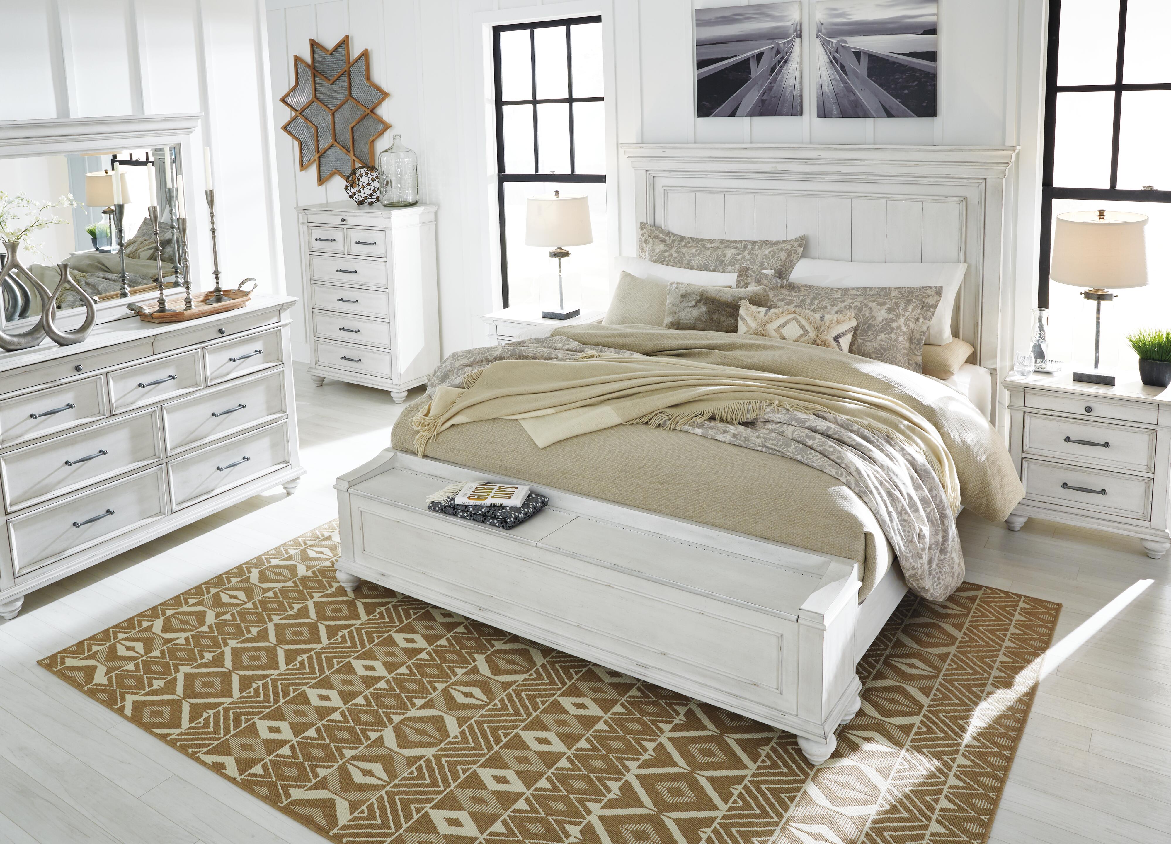 Kanwyn California King Panel Bed with Storage Bench