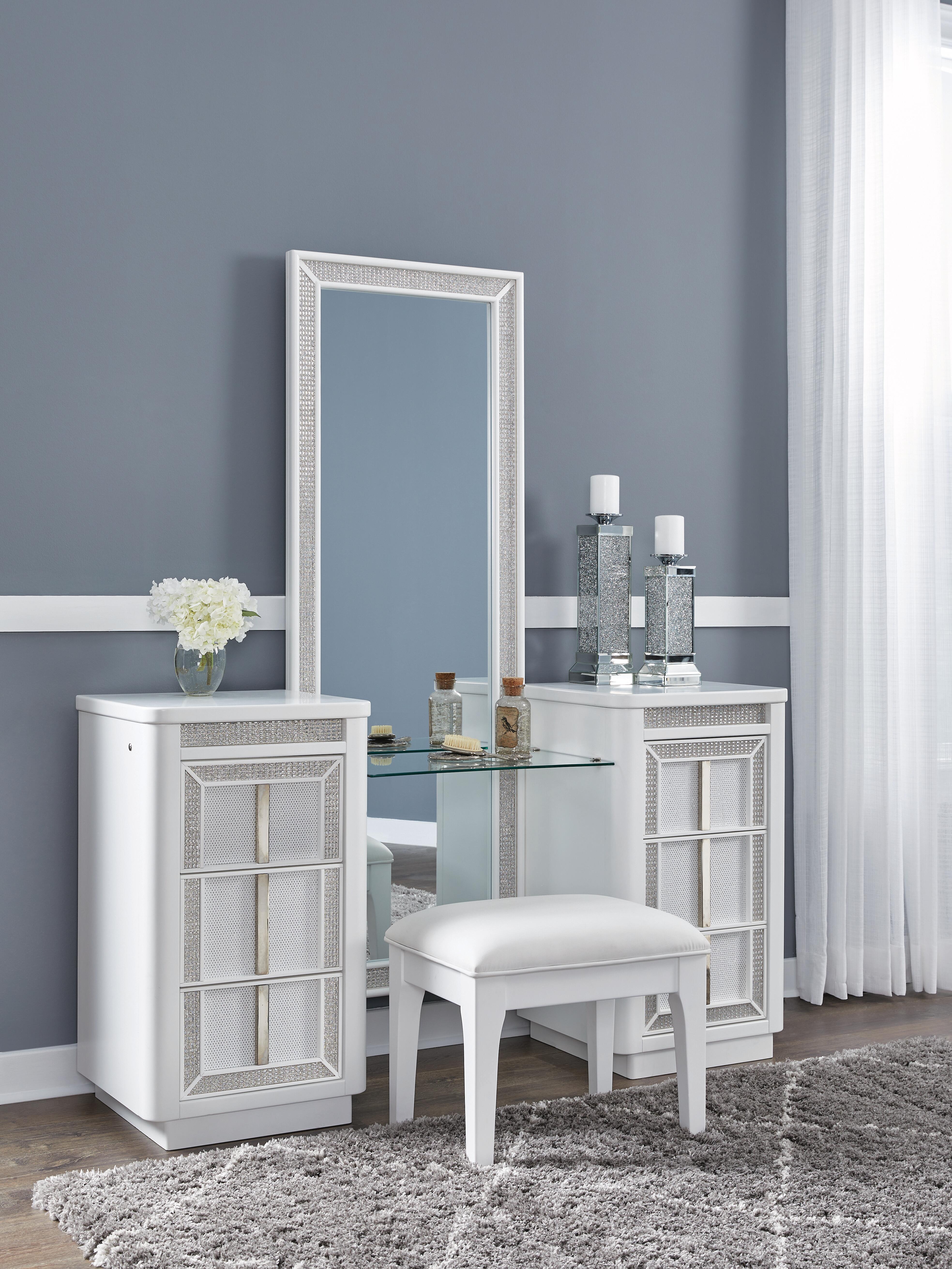Chalanna Vanity with Mirror