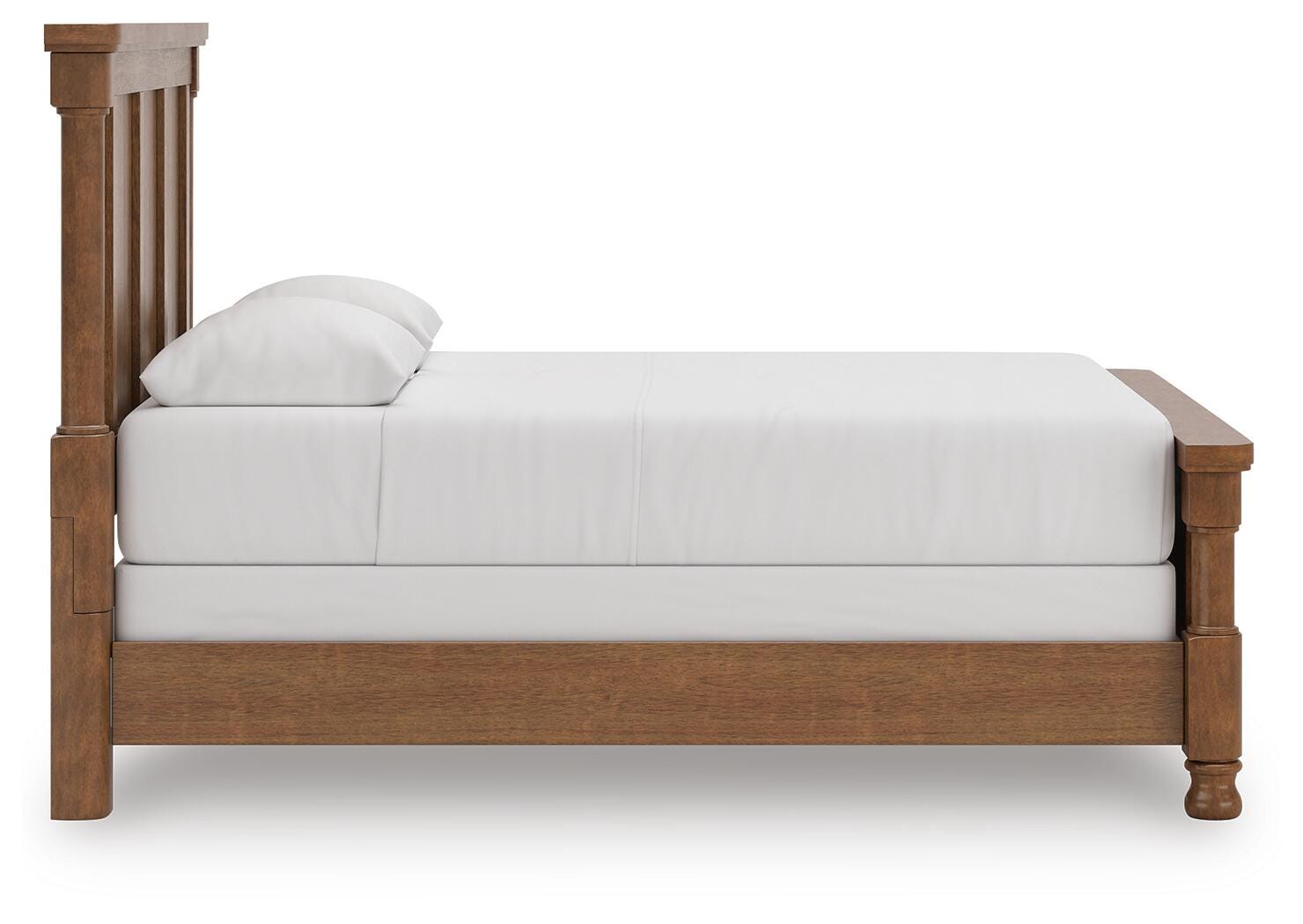 Rowlenstown Queen Poster Bed