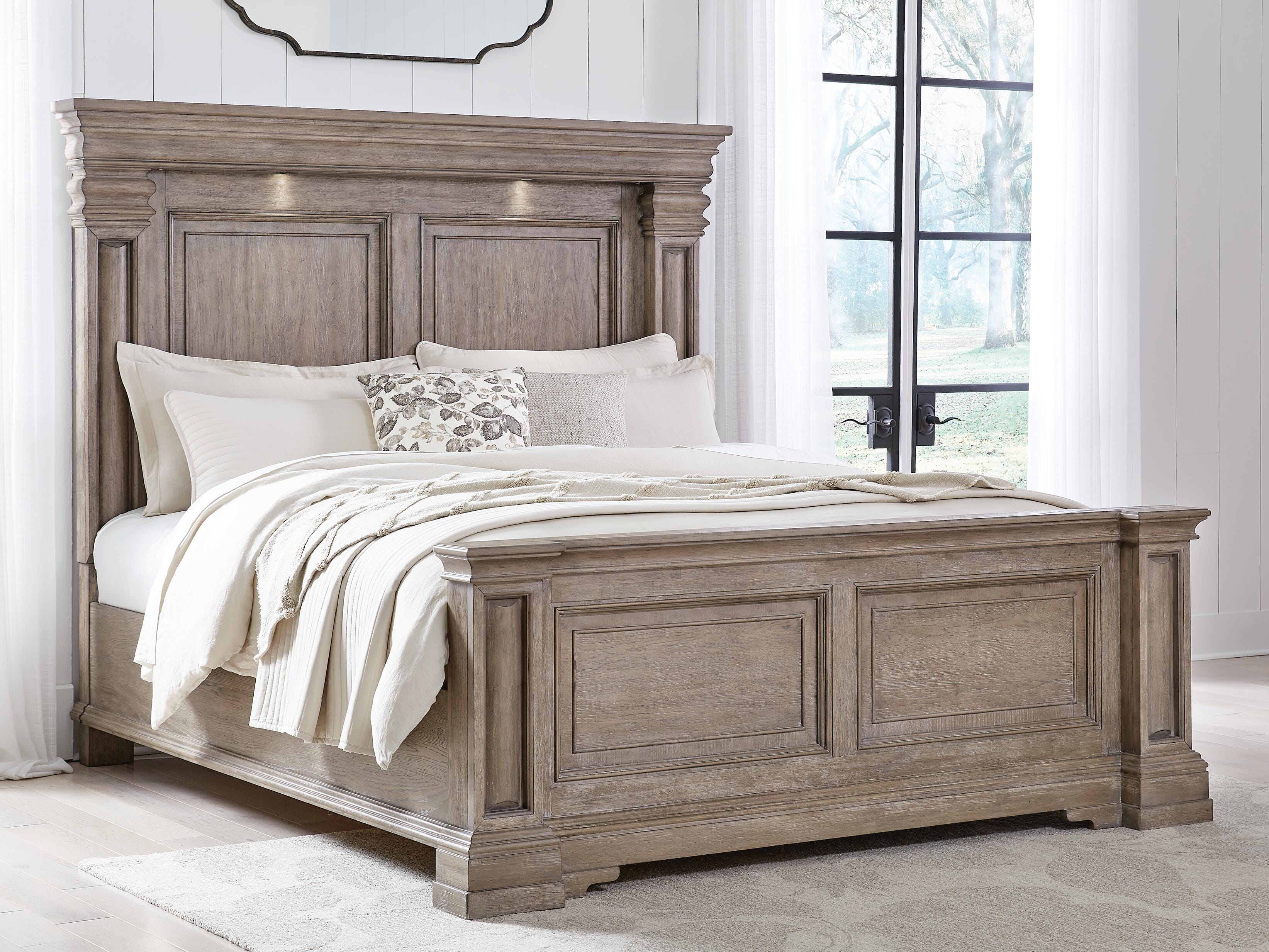 Dar Furniture - Ashley Furniture - Blairhurst King Panel Bed - King Panel Bed / Light Grayish Brown - B916B4