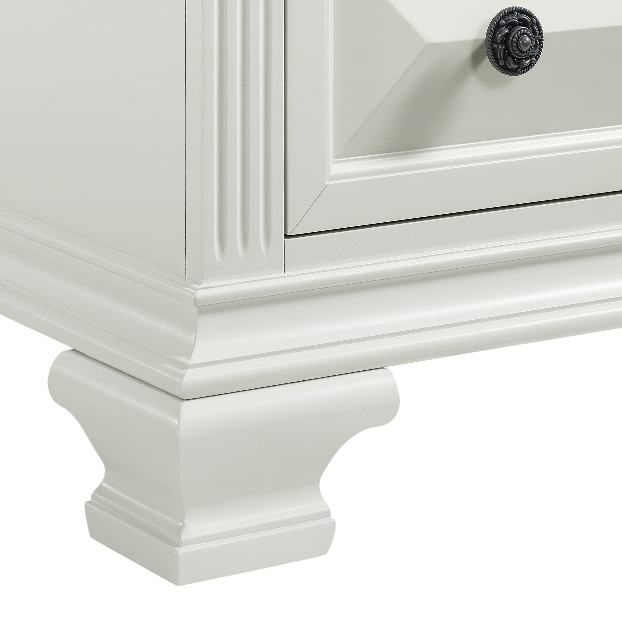 Bridgestone 6-Drawer Chest in Antique White