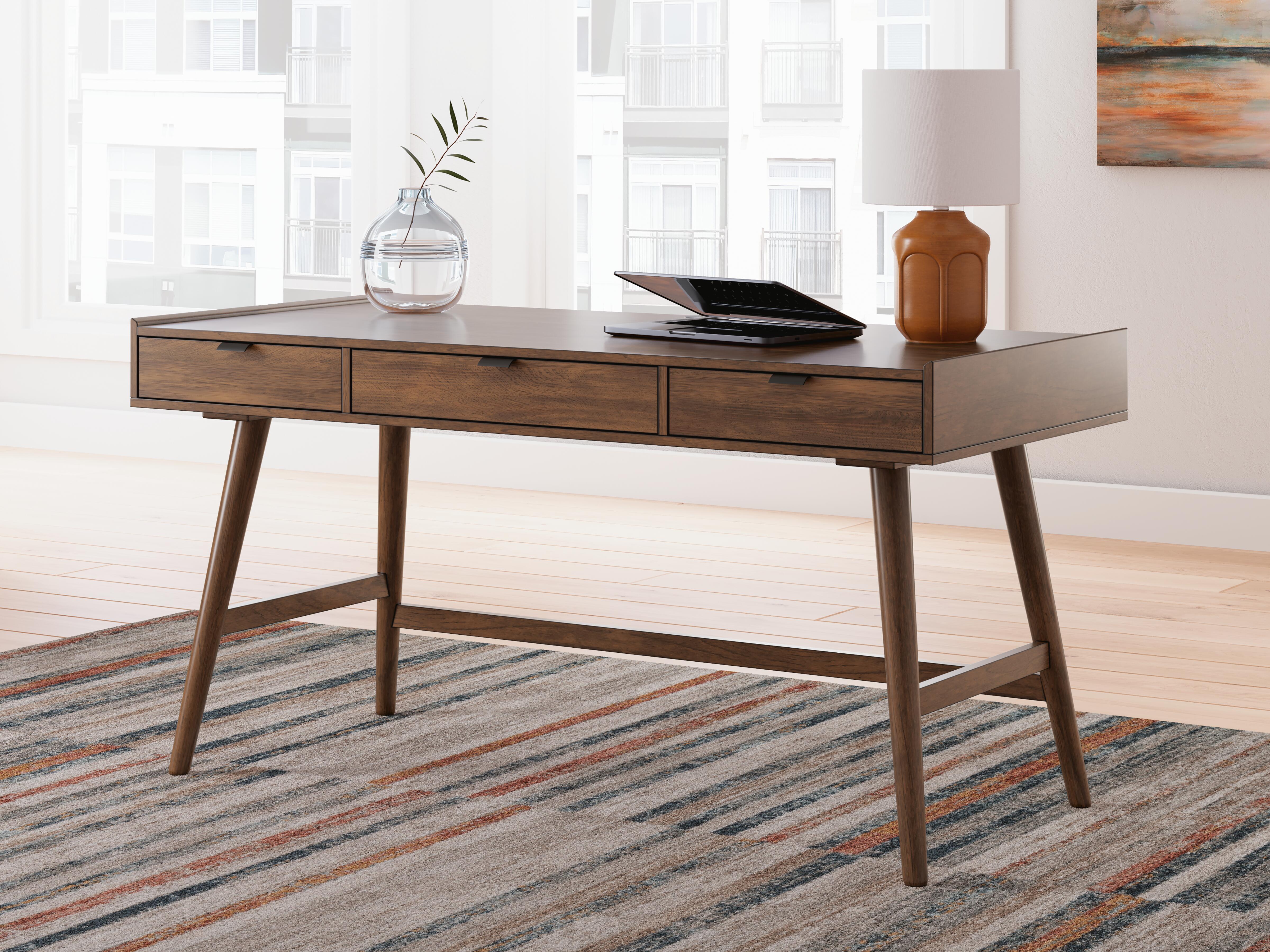Dar Furniture - Ashley Furniture - Lyncott 60" Home Office Desk - Home Office Desk / Brown - H615-44